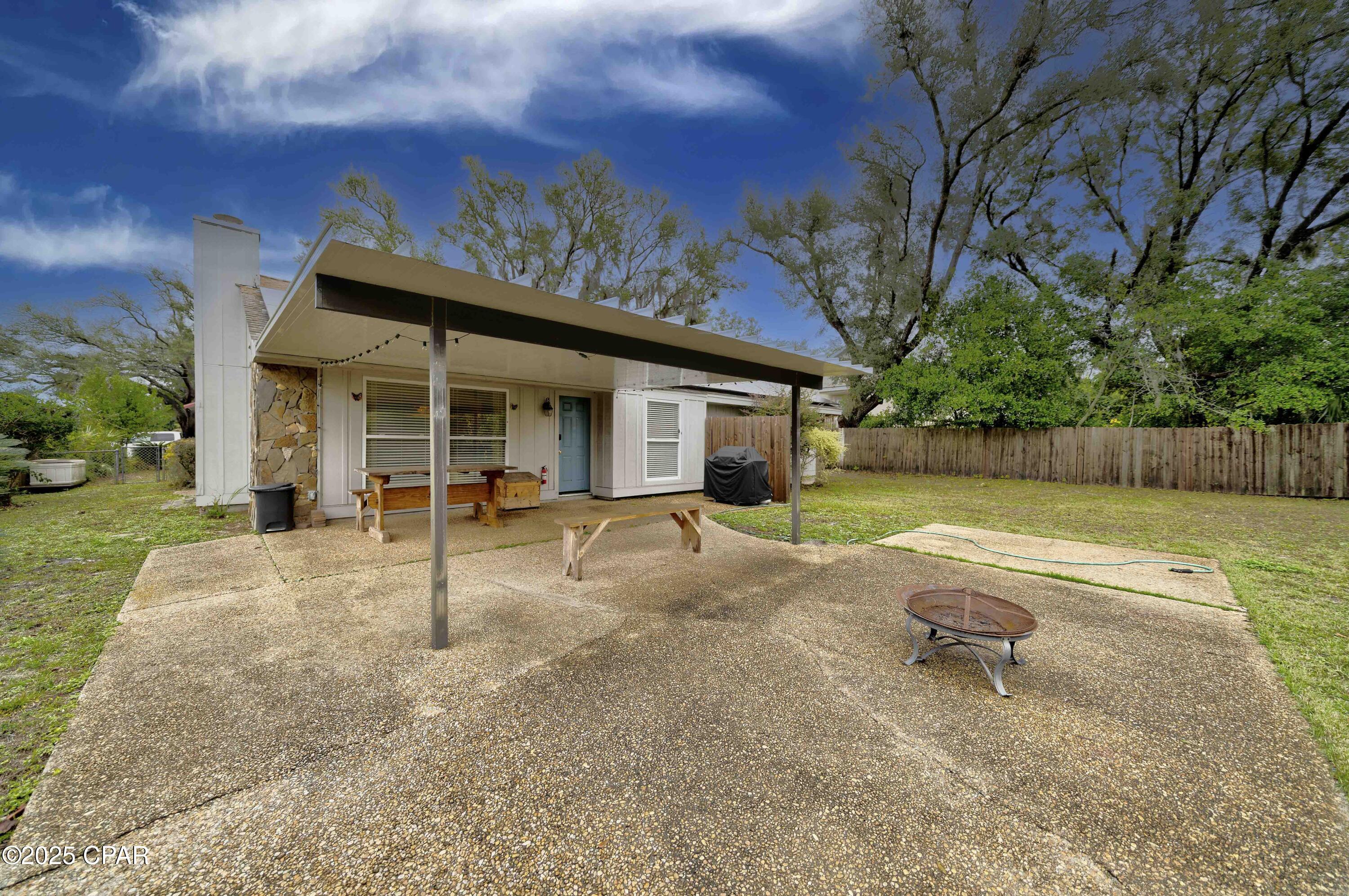 Shoreline Properties#1 - Residential