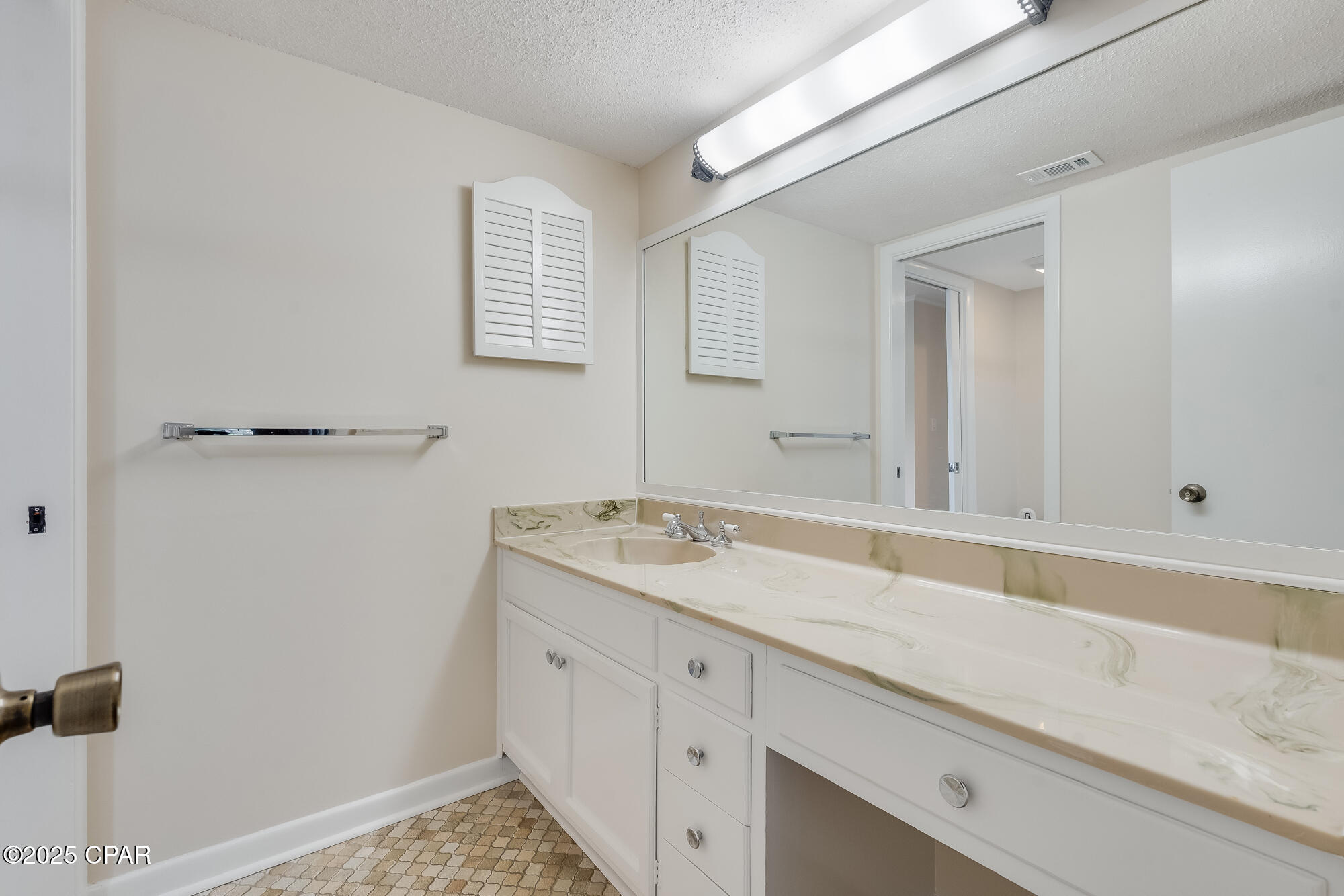 Leisure #1 Condo - Residential