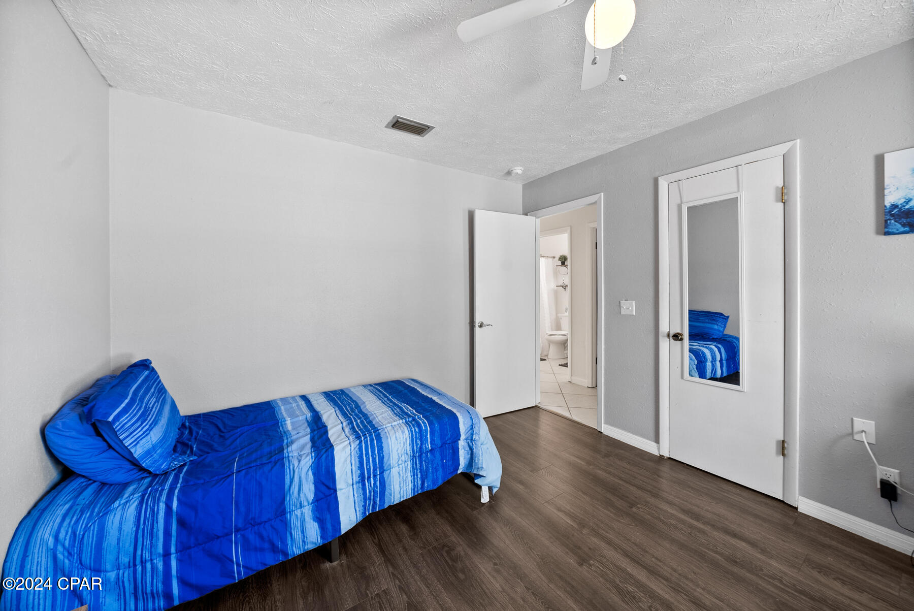 [No Recorded Subdiv] - Residential Lease