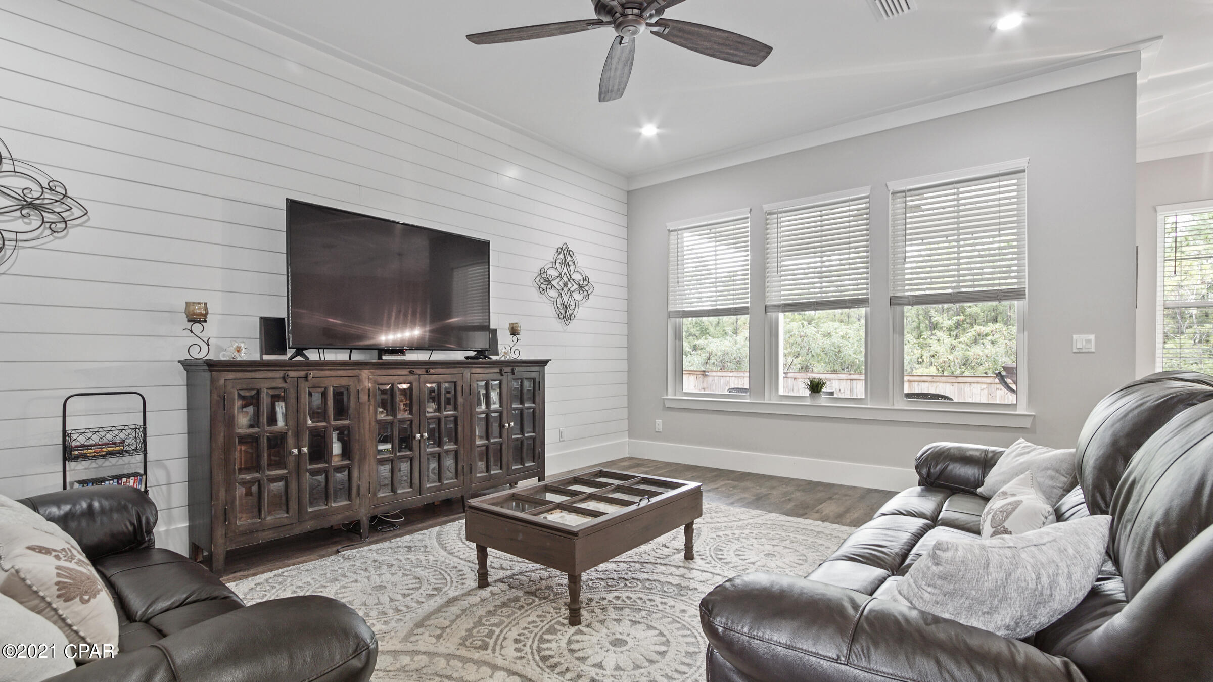 Dolphin Bay Ph I - Residential