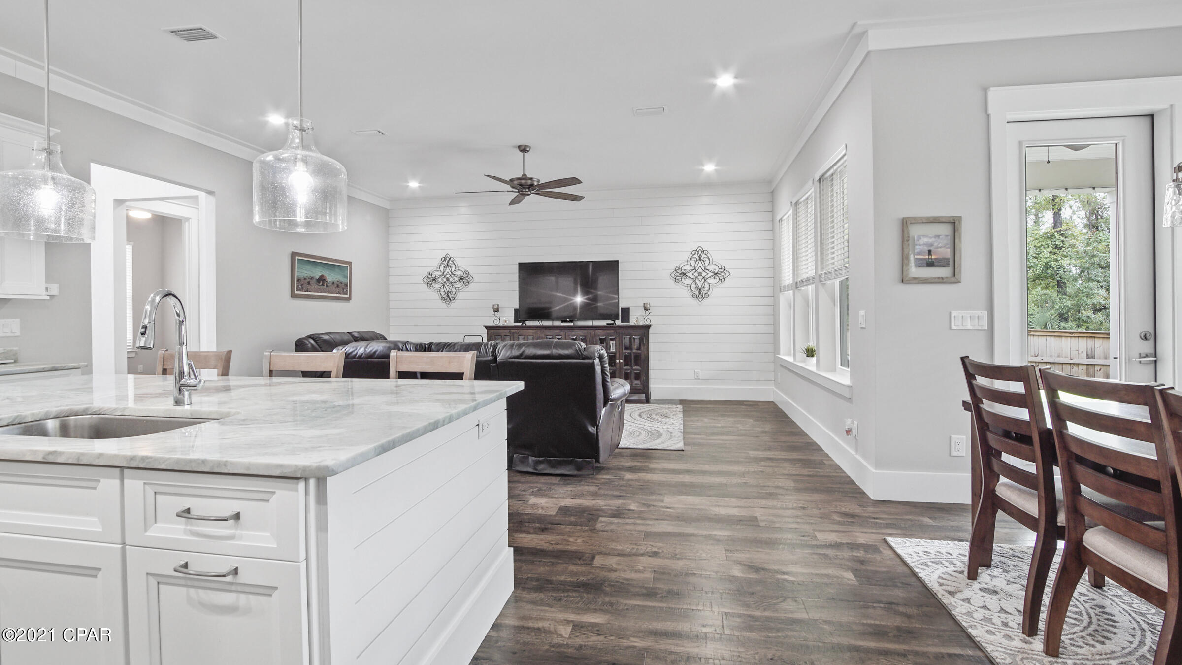 Dolphin Bay Ph I - Residential