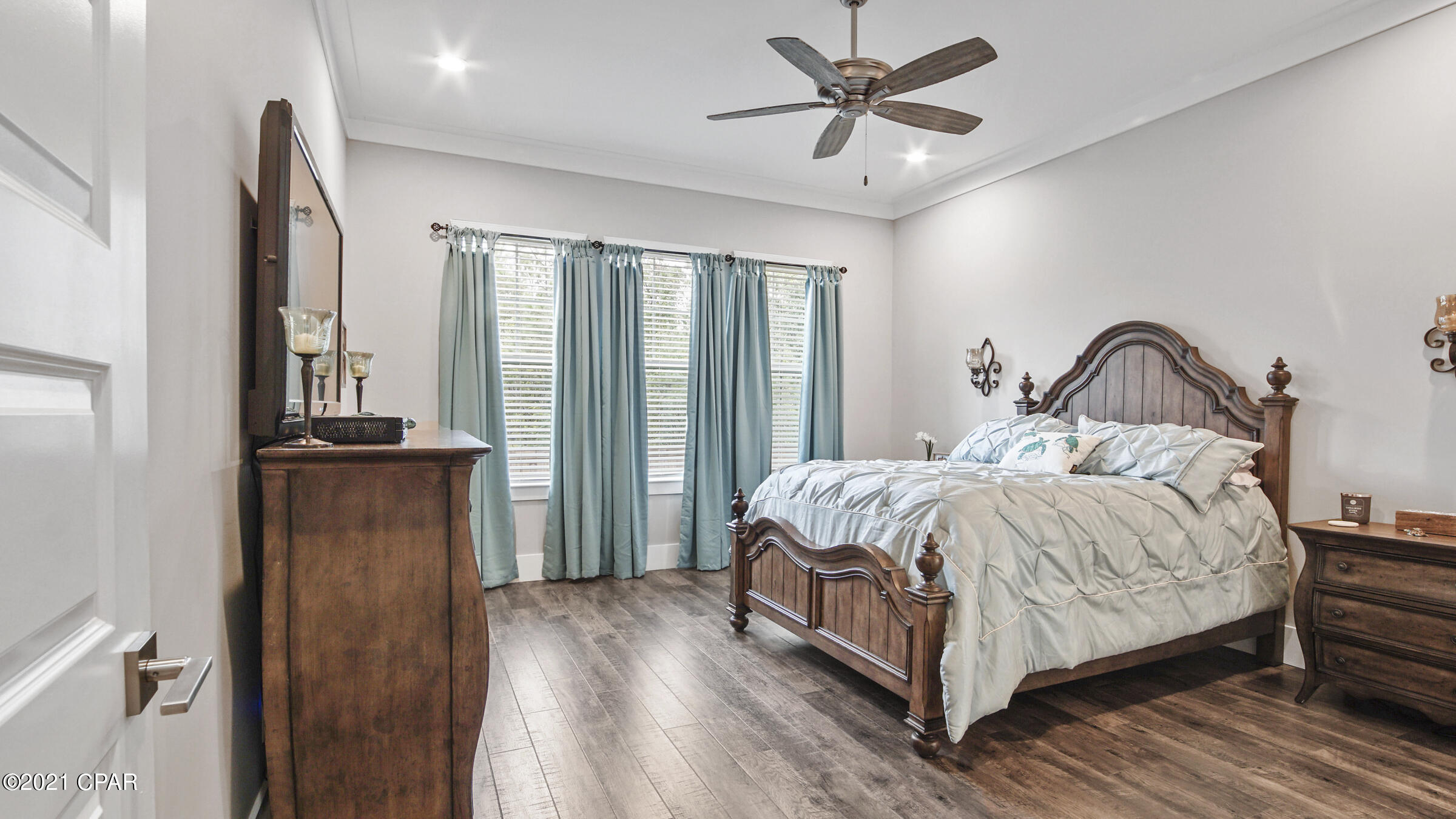 Dolphin Bay Ph I - Residential