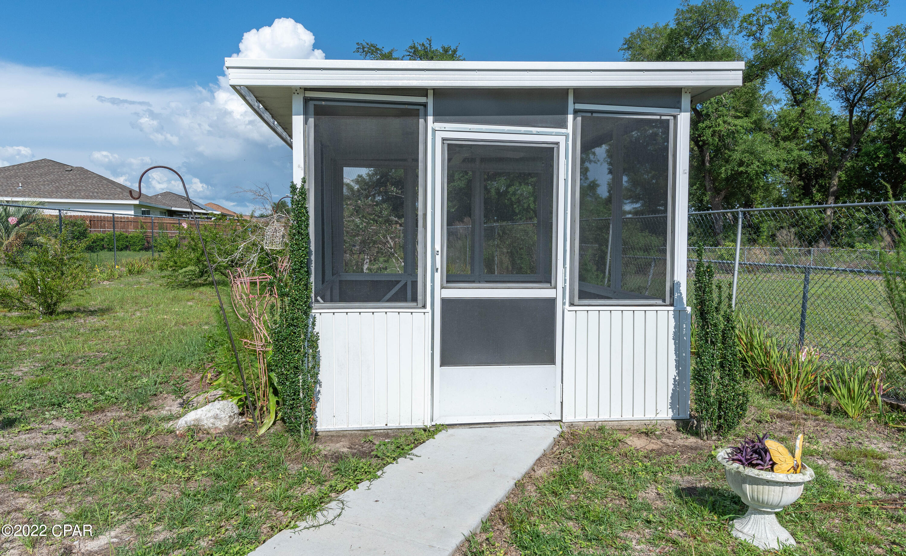 Highway 22 West Estates - Residential