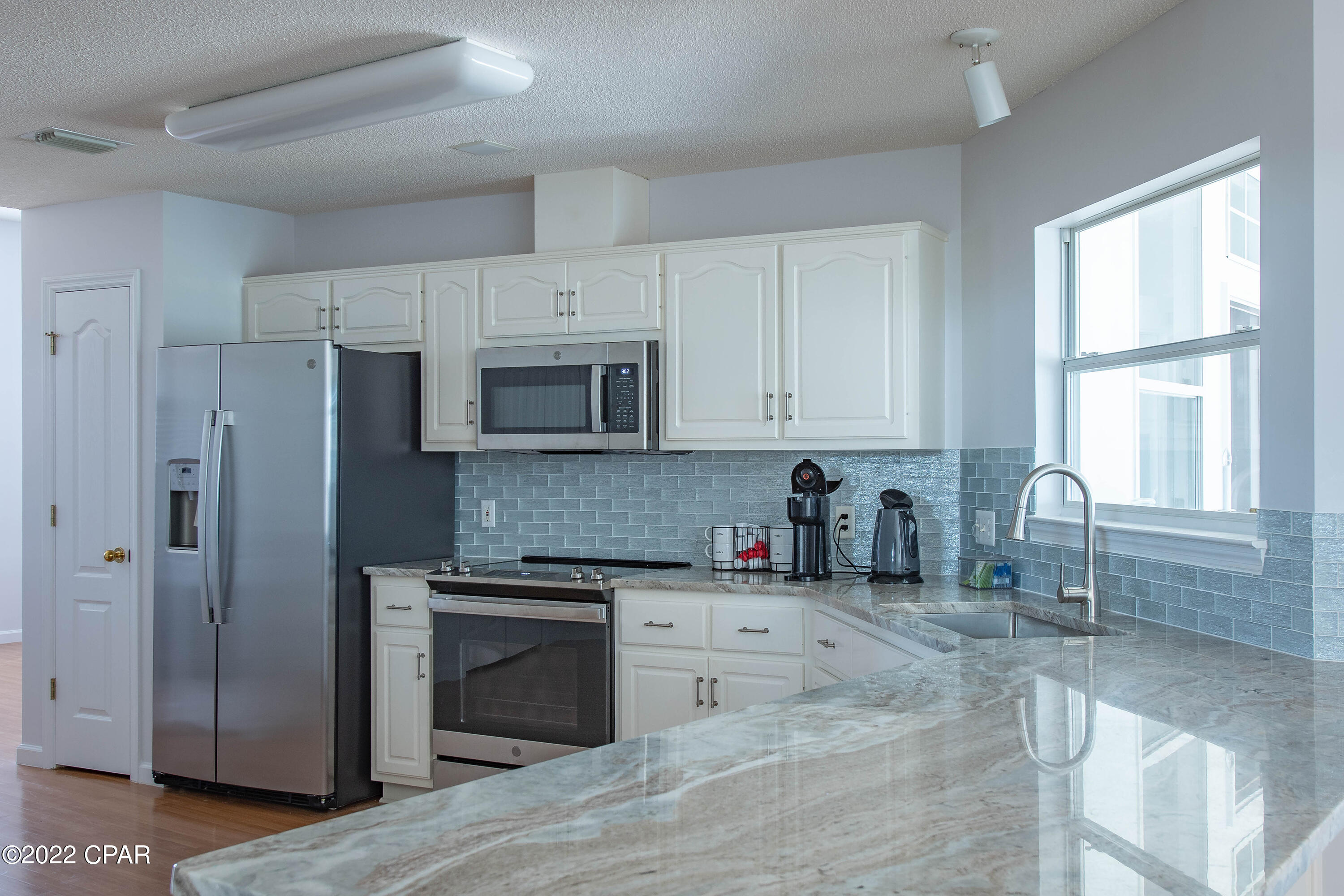 Highway 22 West Estates - Residential