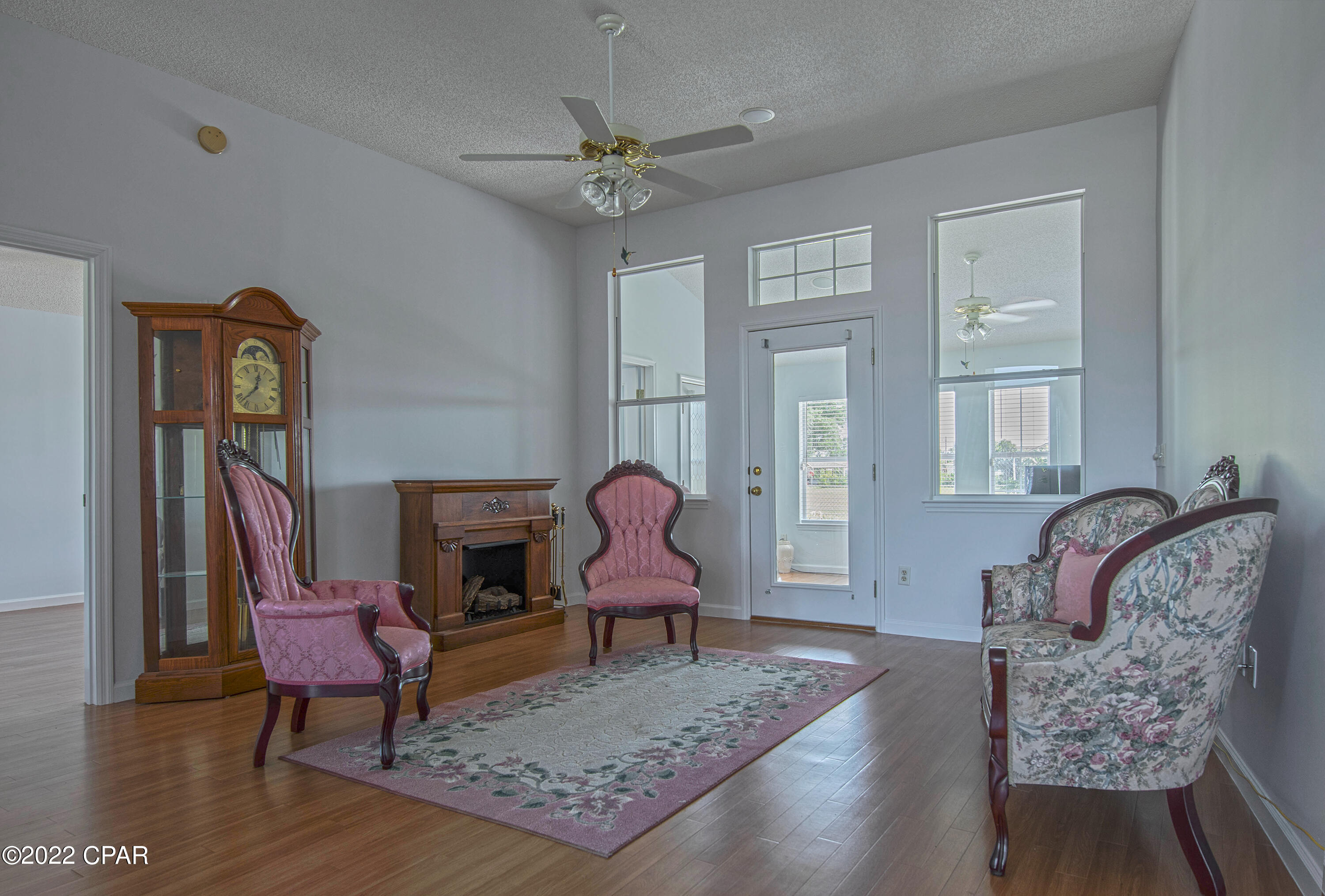 Highway 22 West Estates - Residential