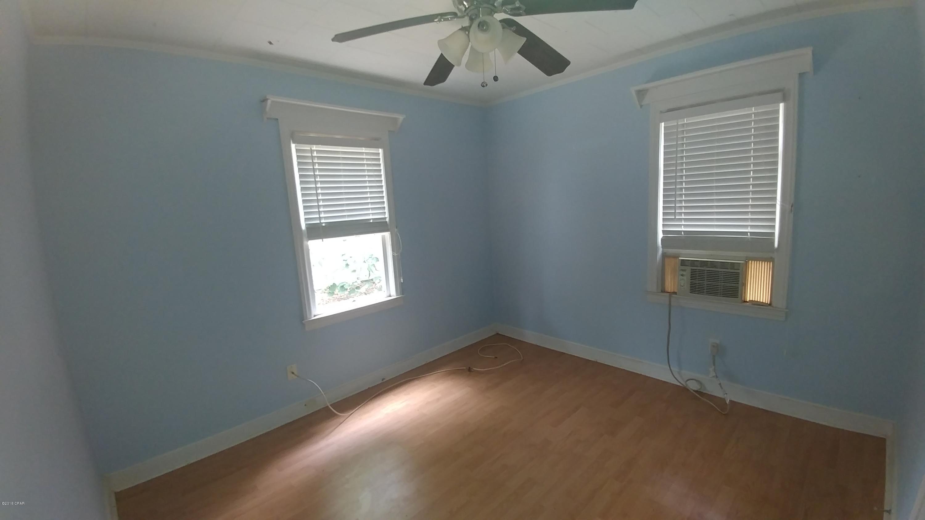 Oakland Terrace Add - Residential