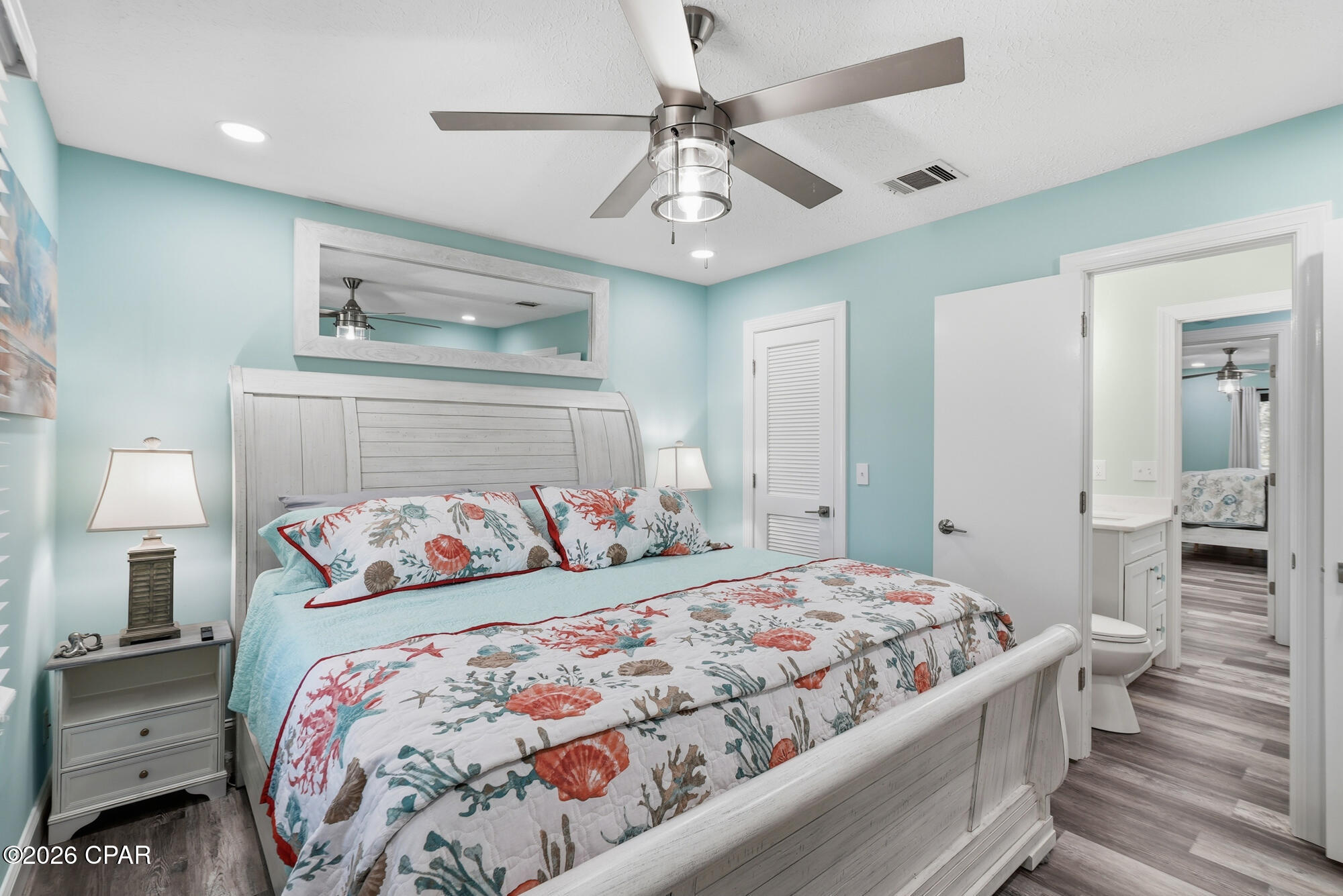 Quarter Deck Condo. - Residential