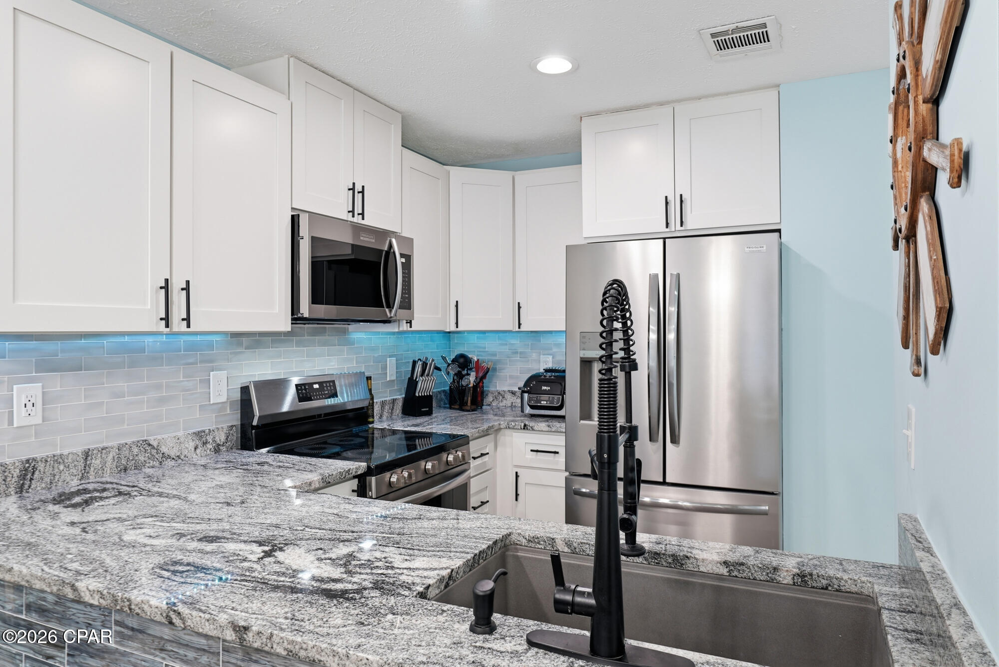 Quarter Deck Condo. - Residential