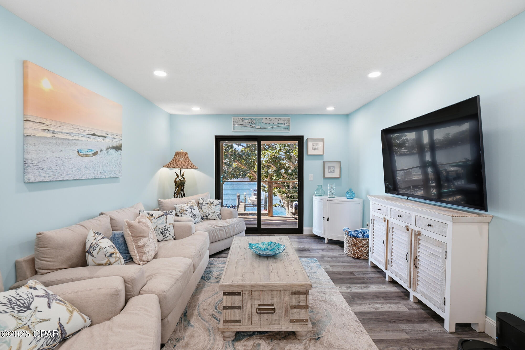 Quarter Deck Condo. - Residential