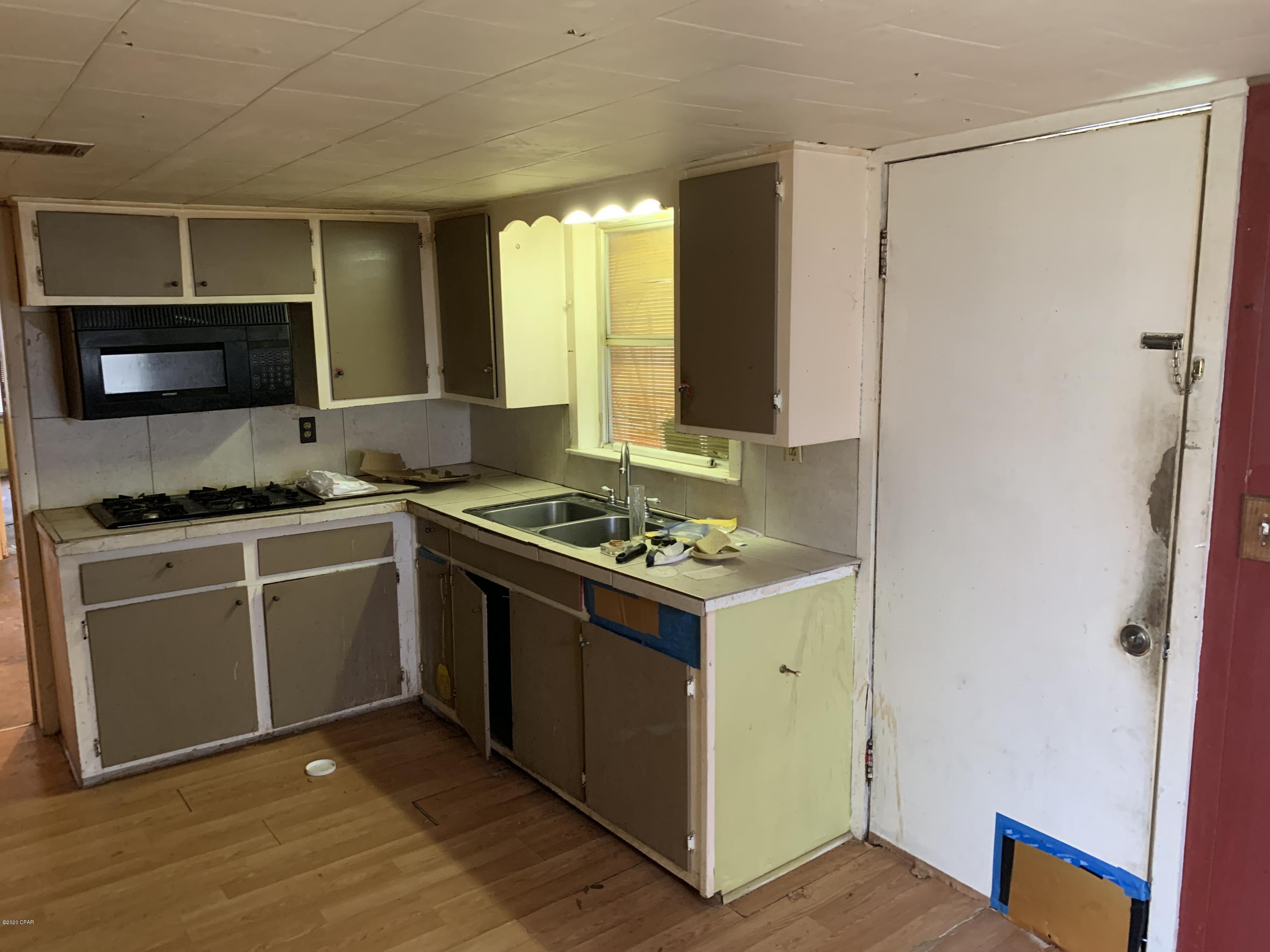 Pretty Bayou Hts 2nd - Residential