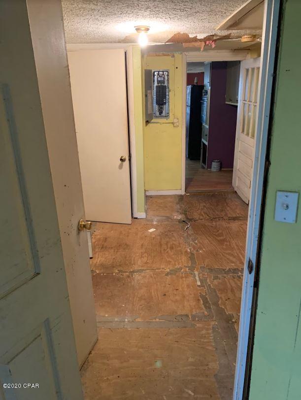 Pretty Bayou Hts 2nd - Residential