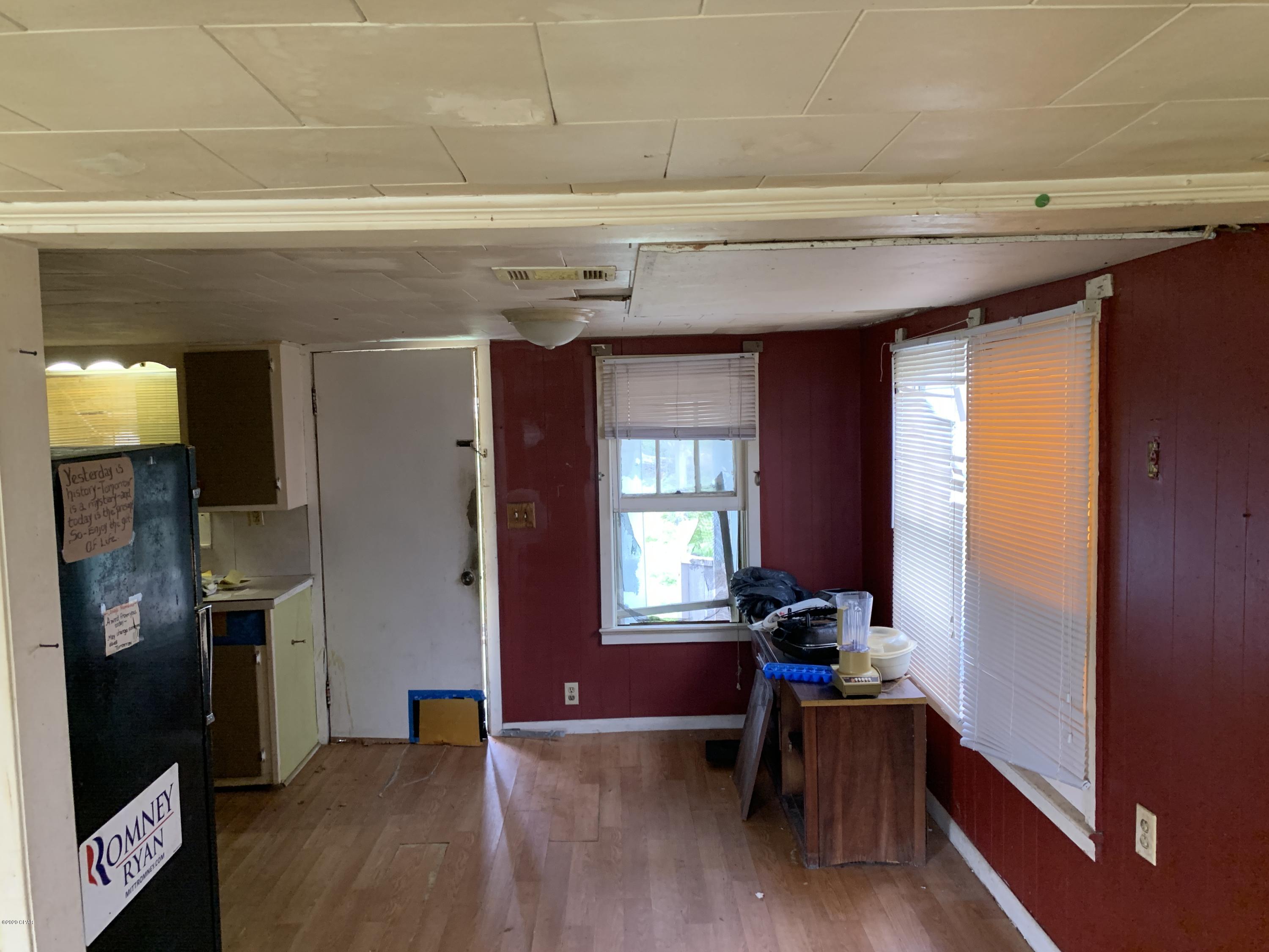 Pretty Bayou Hts 2nd - Residential