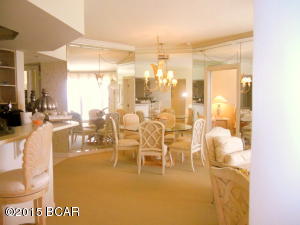 Summerwinds Condo - Residential