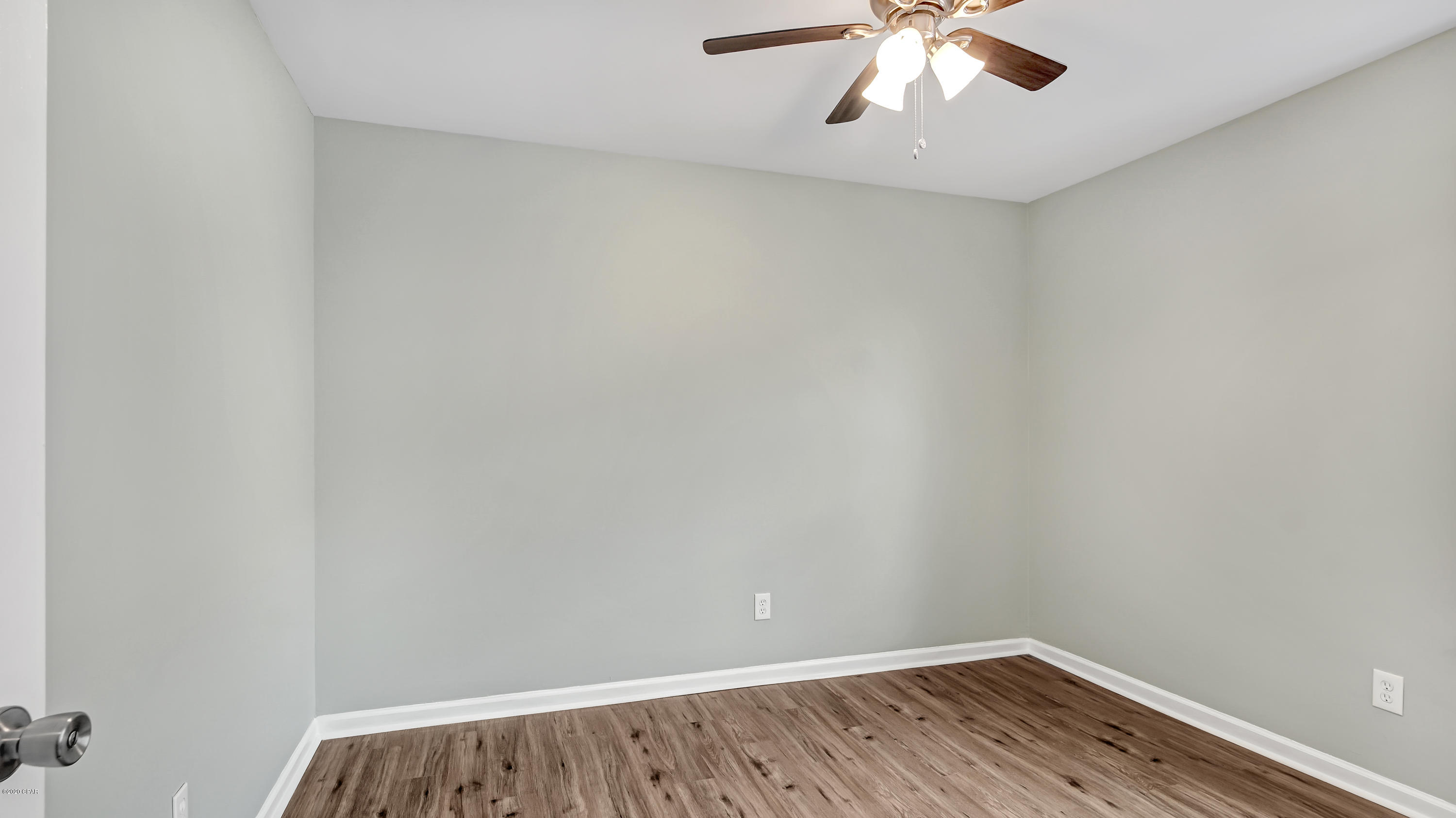 Pine Tree Place Unit 1 - Residential