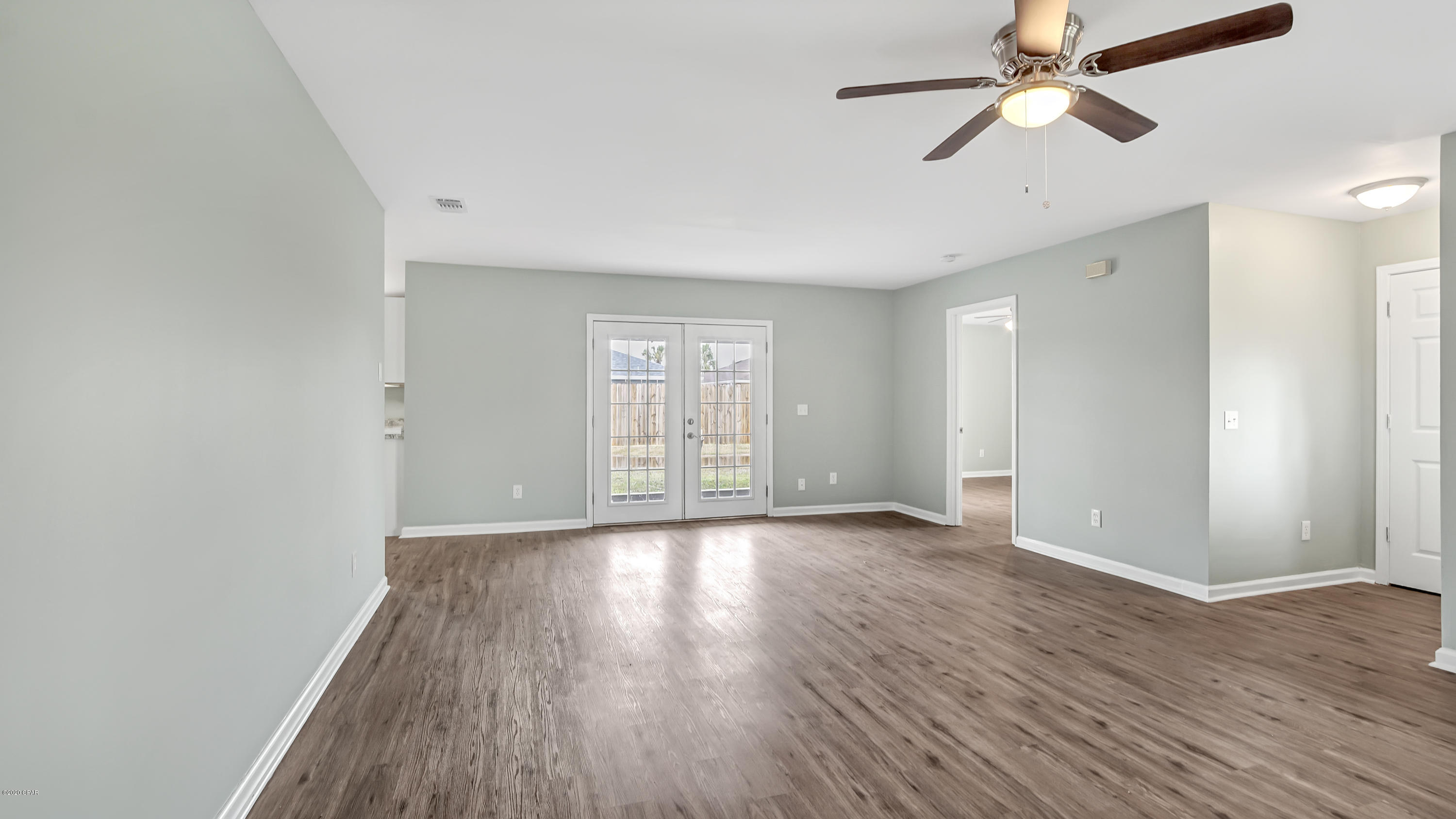 Pine Tree Place Unit 1 - Residential