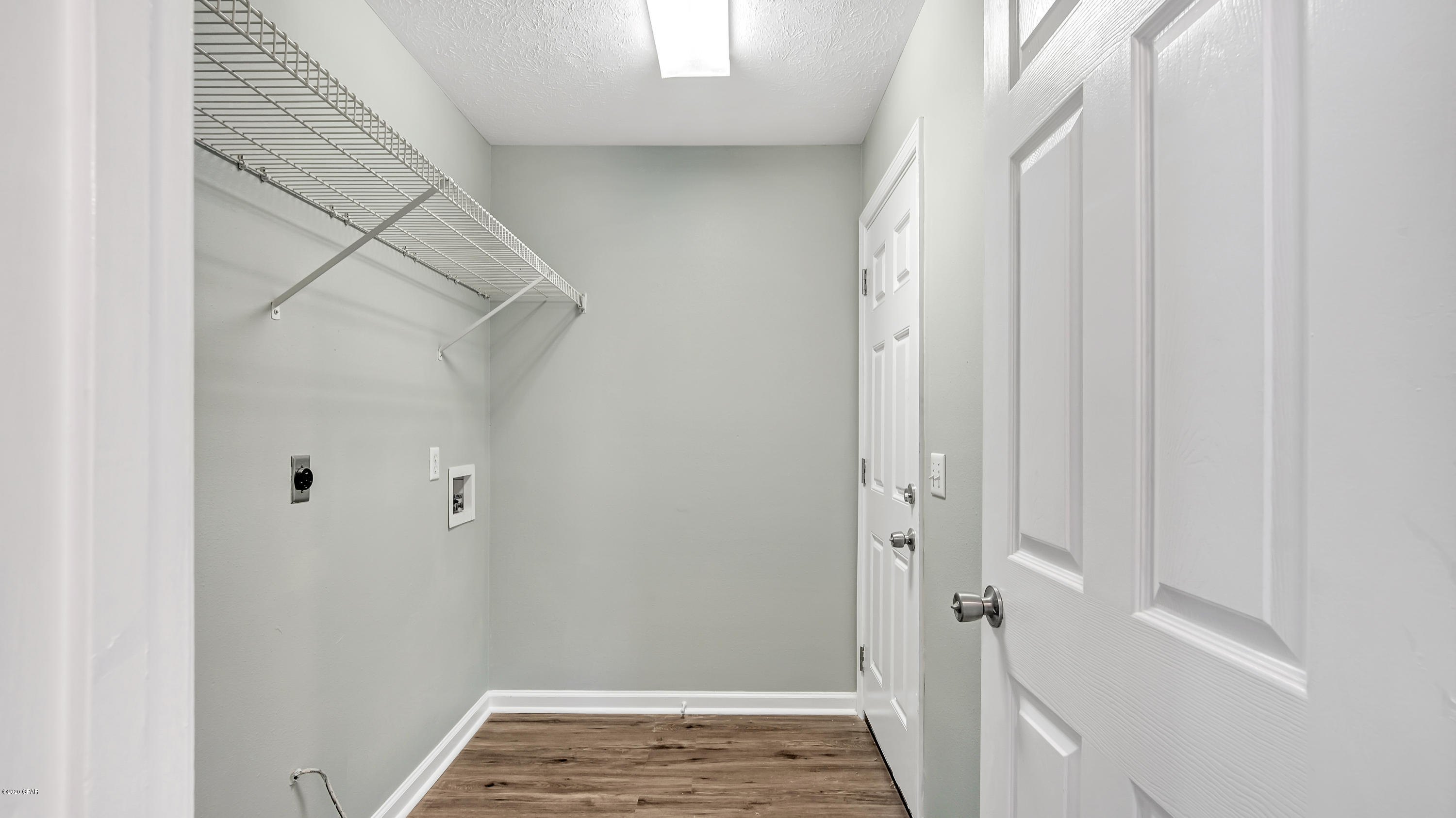 Pine Tree Place Unit 1 - Residential