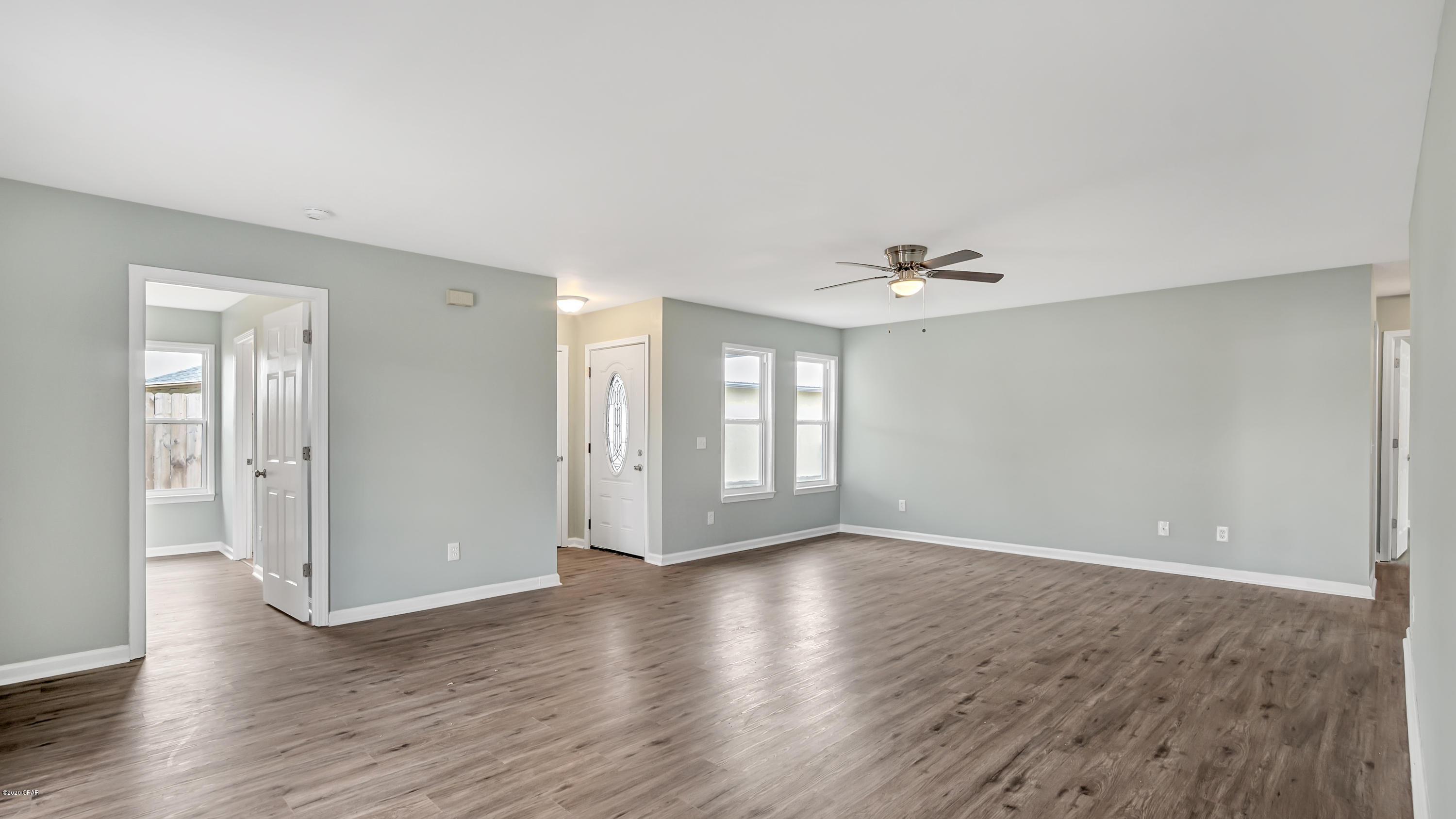 Pine Tree Place Unit 1 - Residential