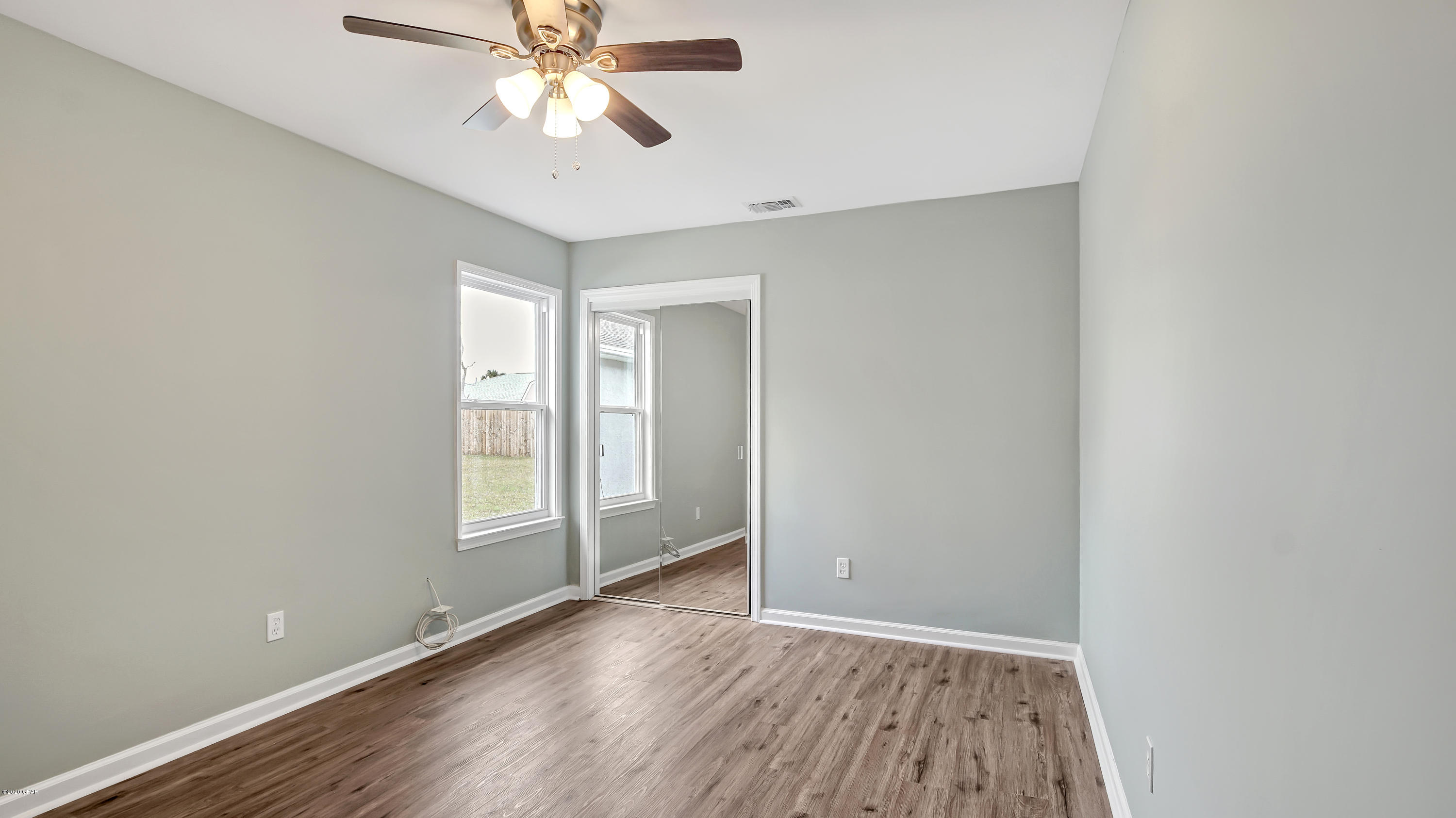 Pine Tree Place Unit 1 - Residential