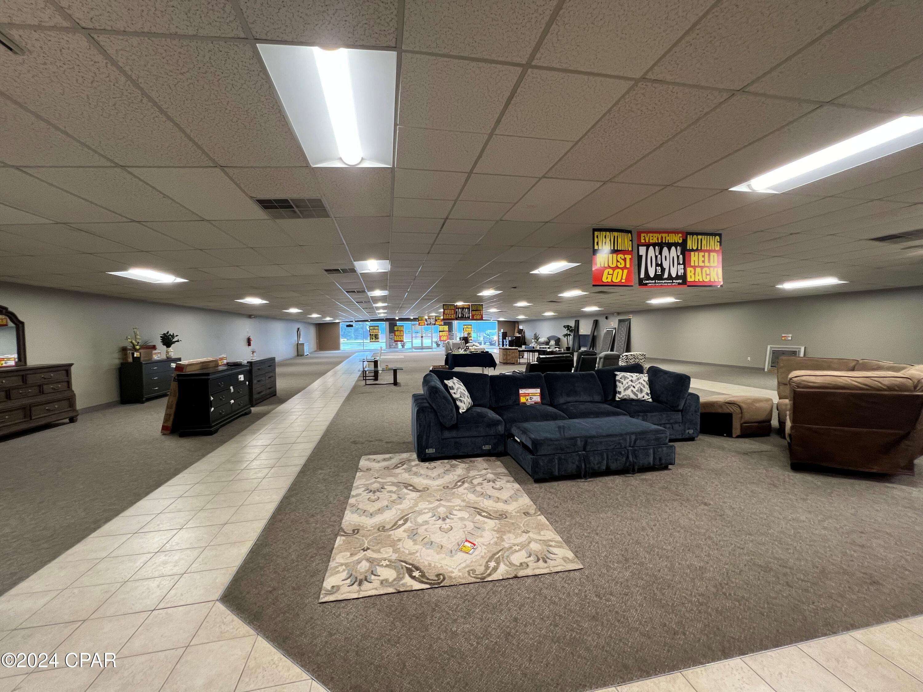 No Named Subdivision - Commercial Lease