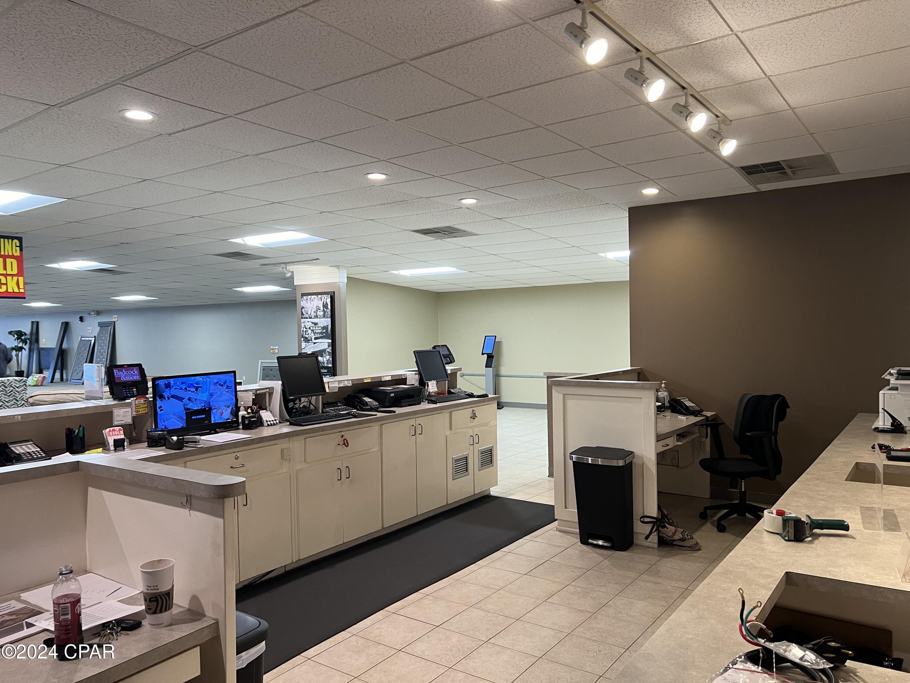 No Named Subdivision - Commercial Lease