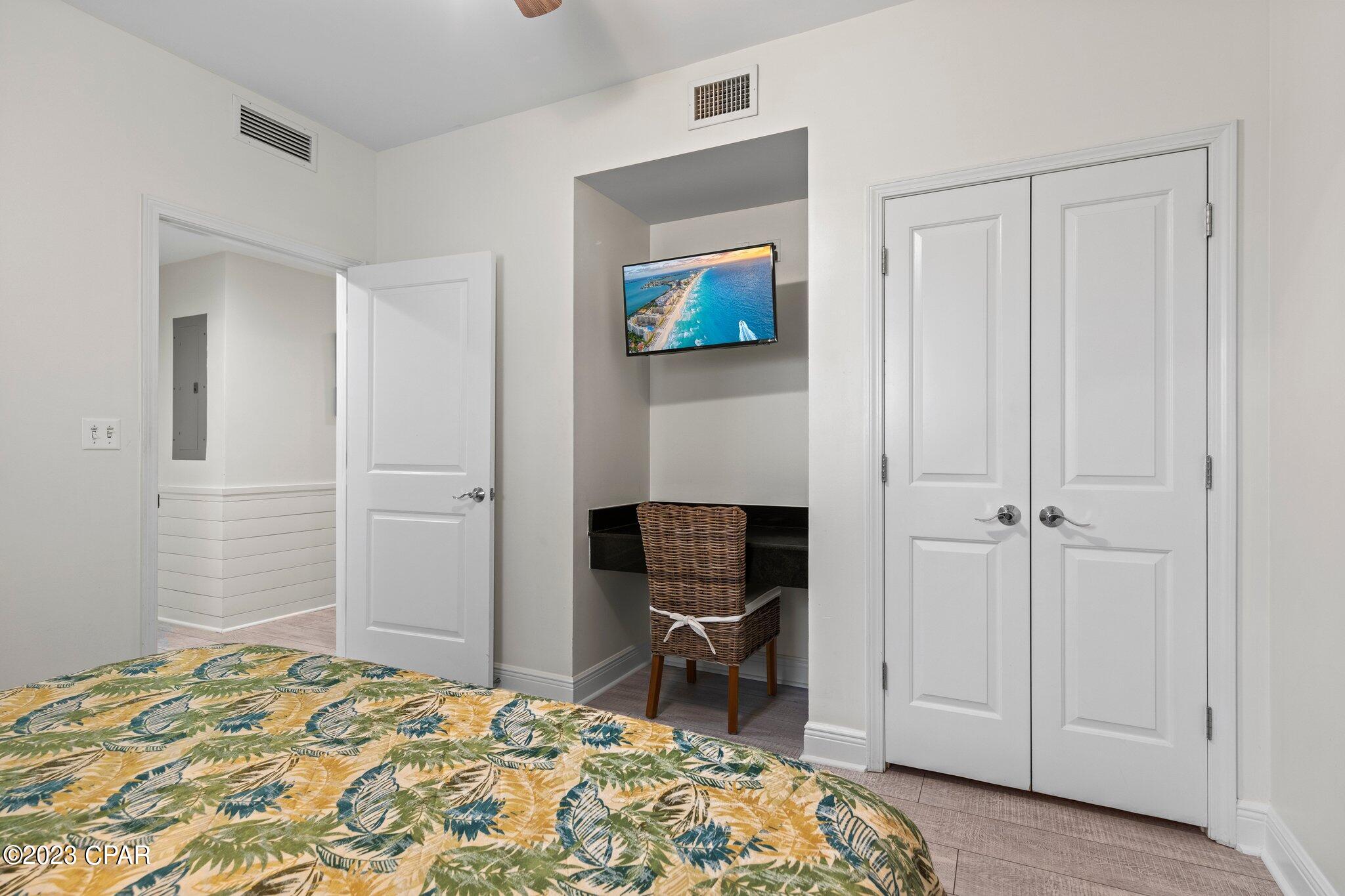 Sterling Breeze - Residential