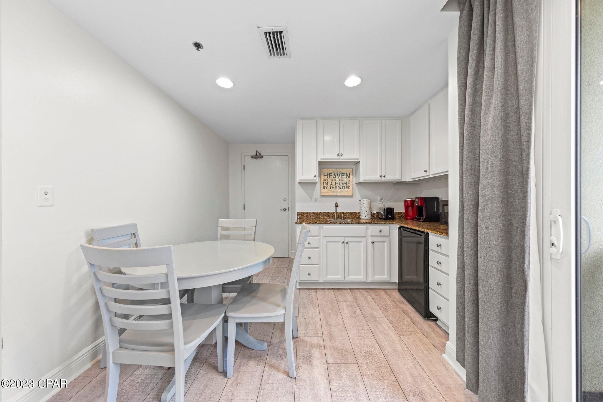 Sterling Breeze - Residential