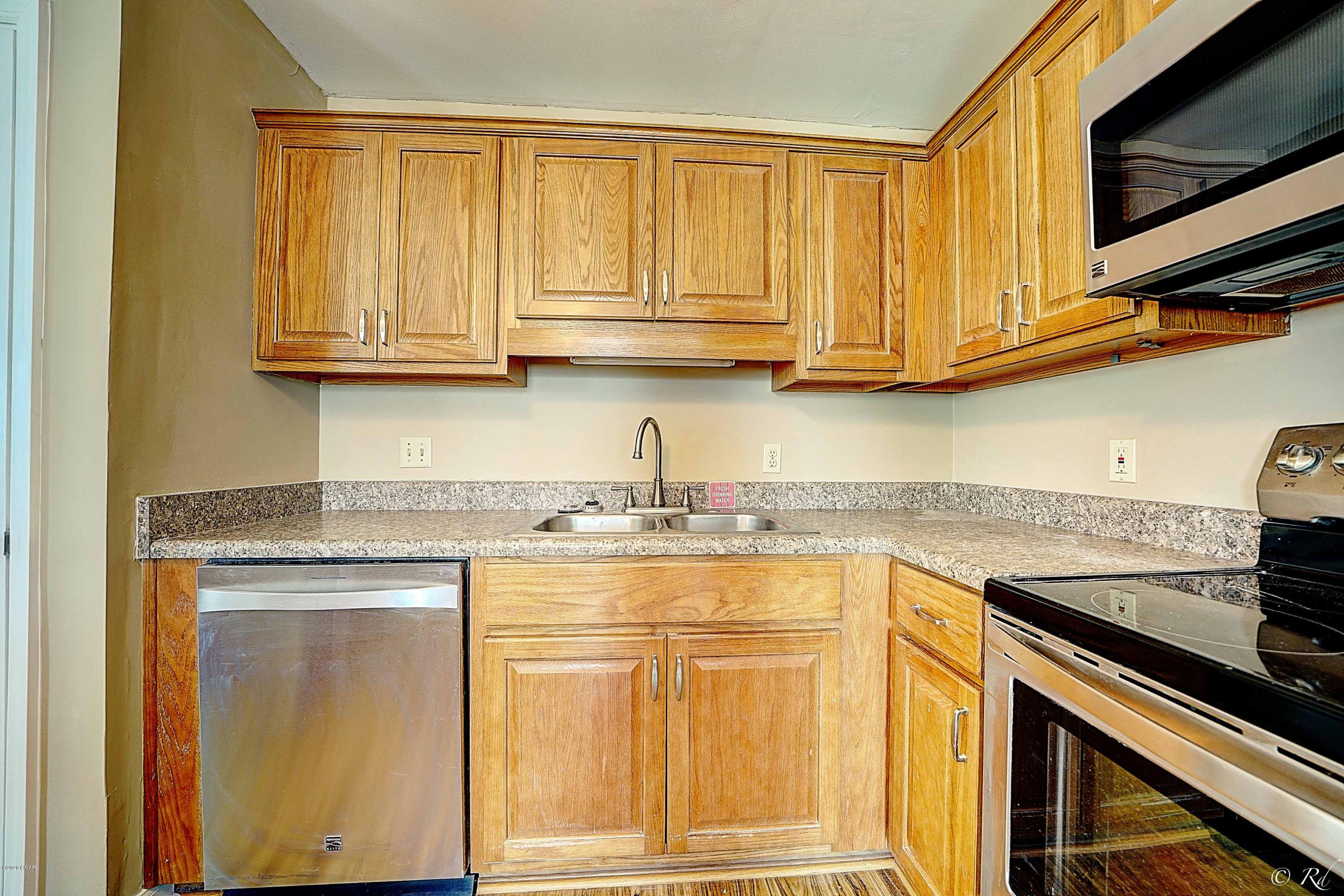 [No Recorded Subdiv] - Residential Lease