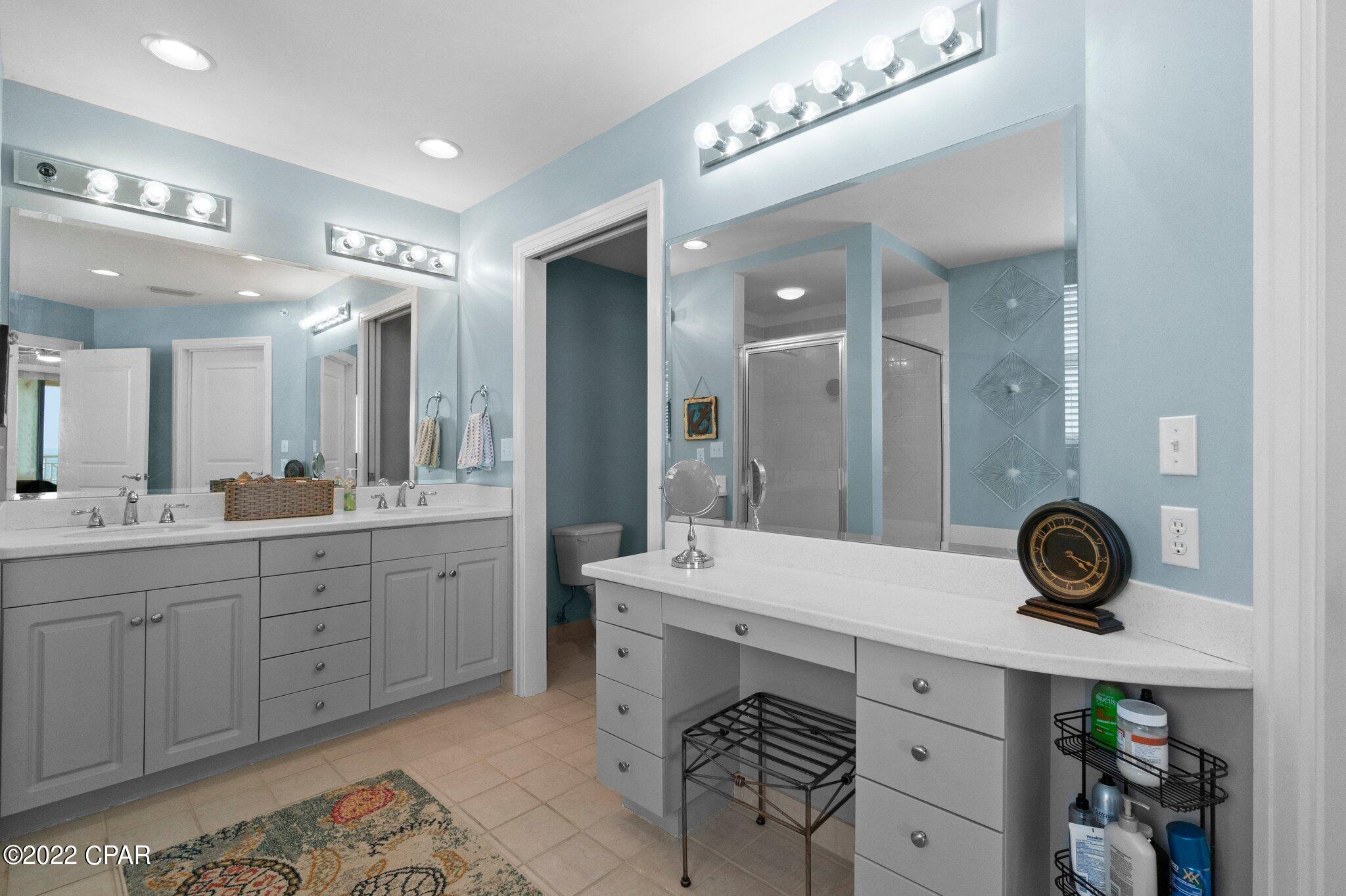 En Soleil Condo - Residential