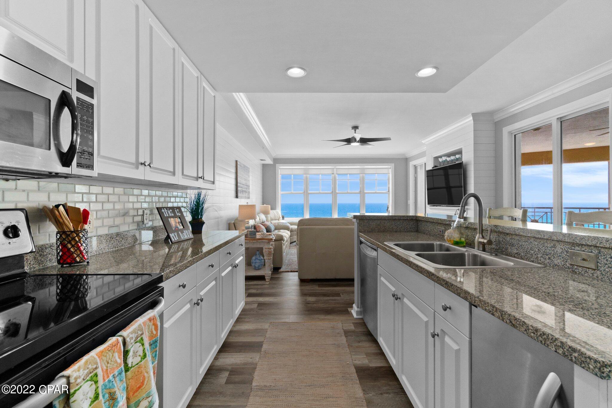 En Soleil Condo - Residential