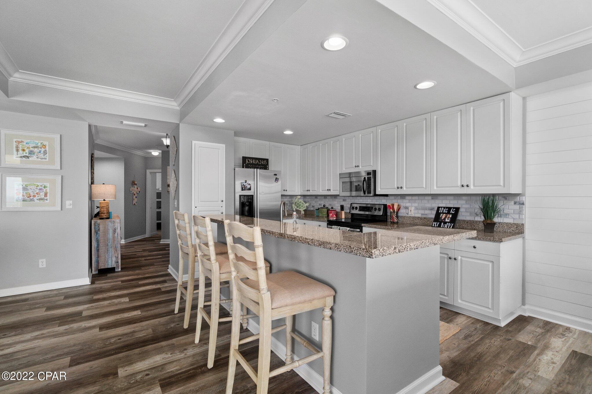 En Soleil Condo - Residential