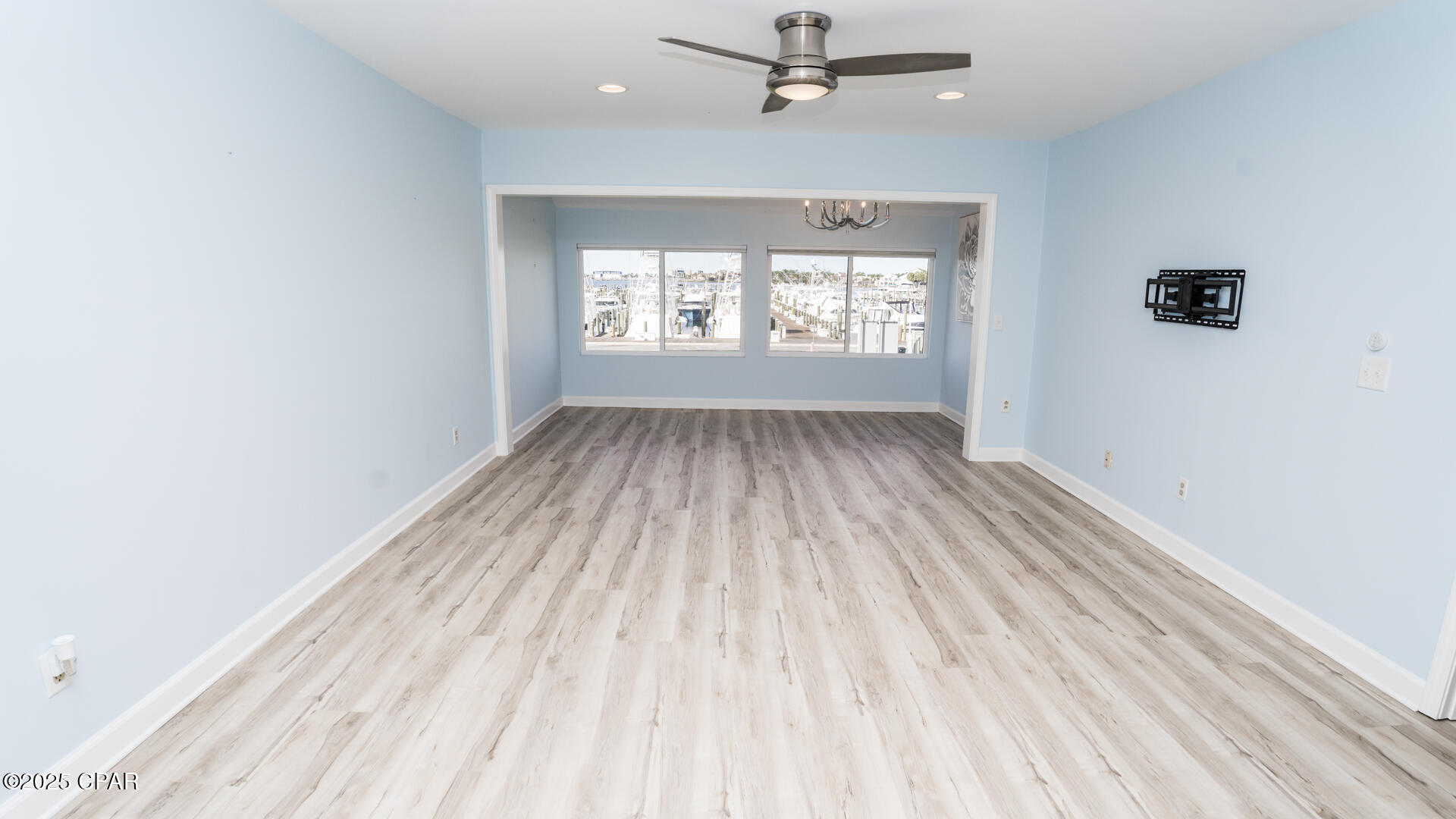 Bay Point Harbour Villas - Residential