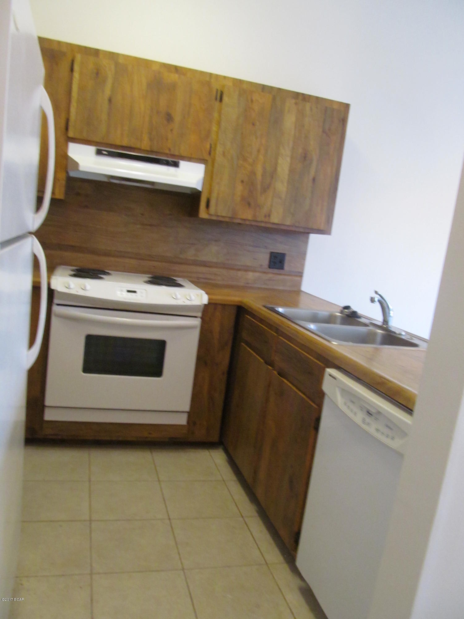 [No Recorded Subdiv] - Residential Lease