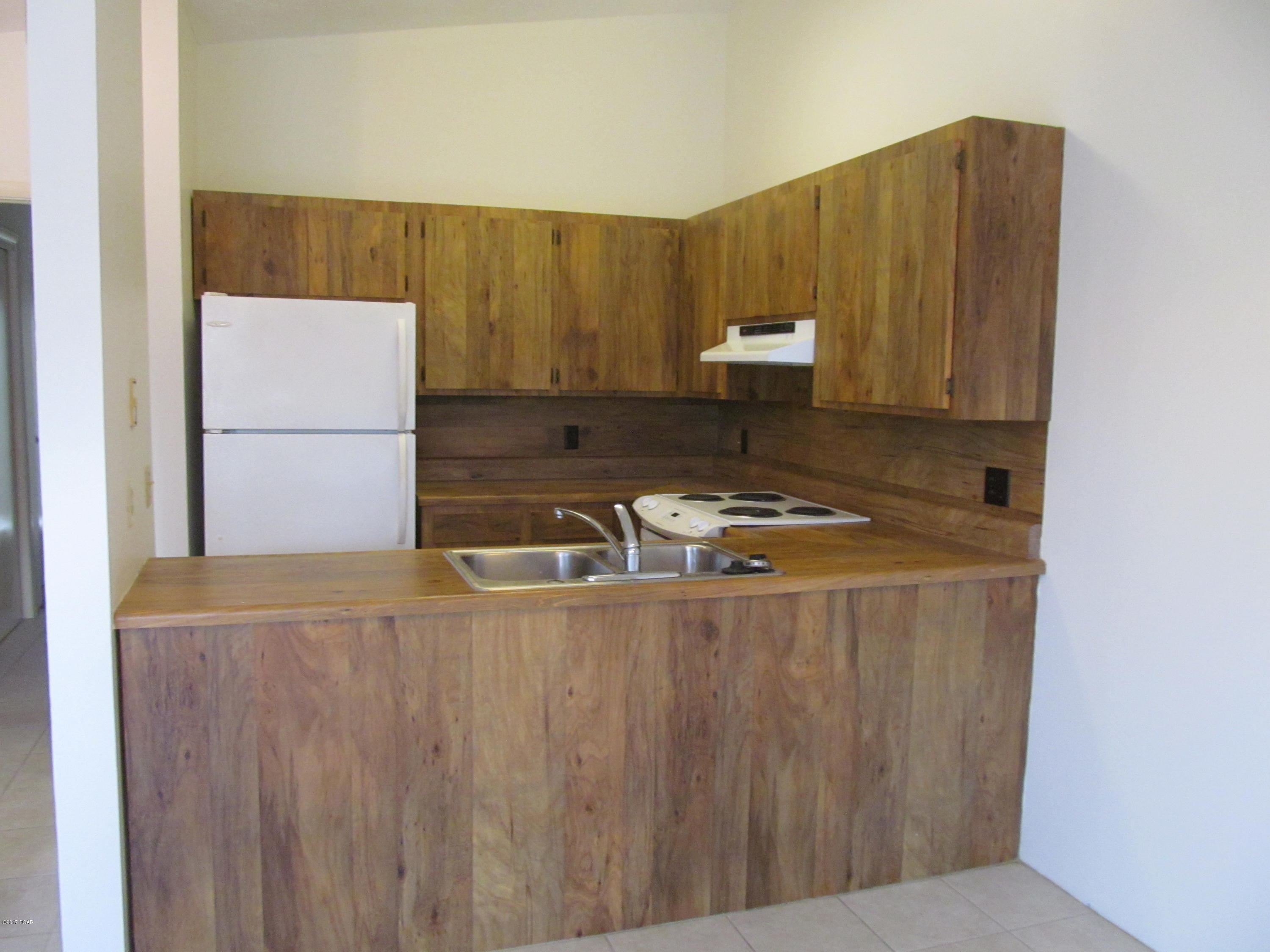 [No Recorded Subdiv] - Residential Lease