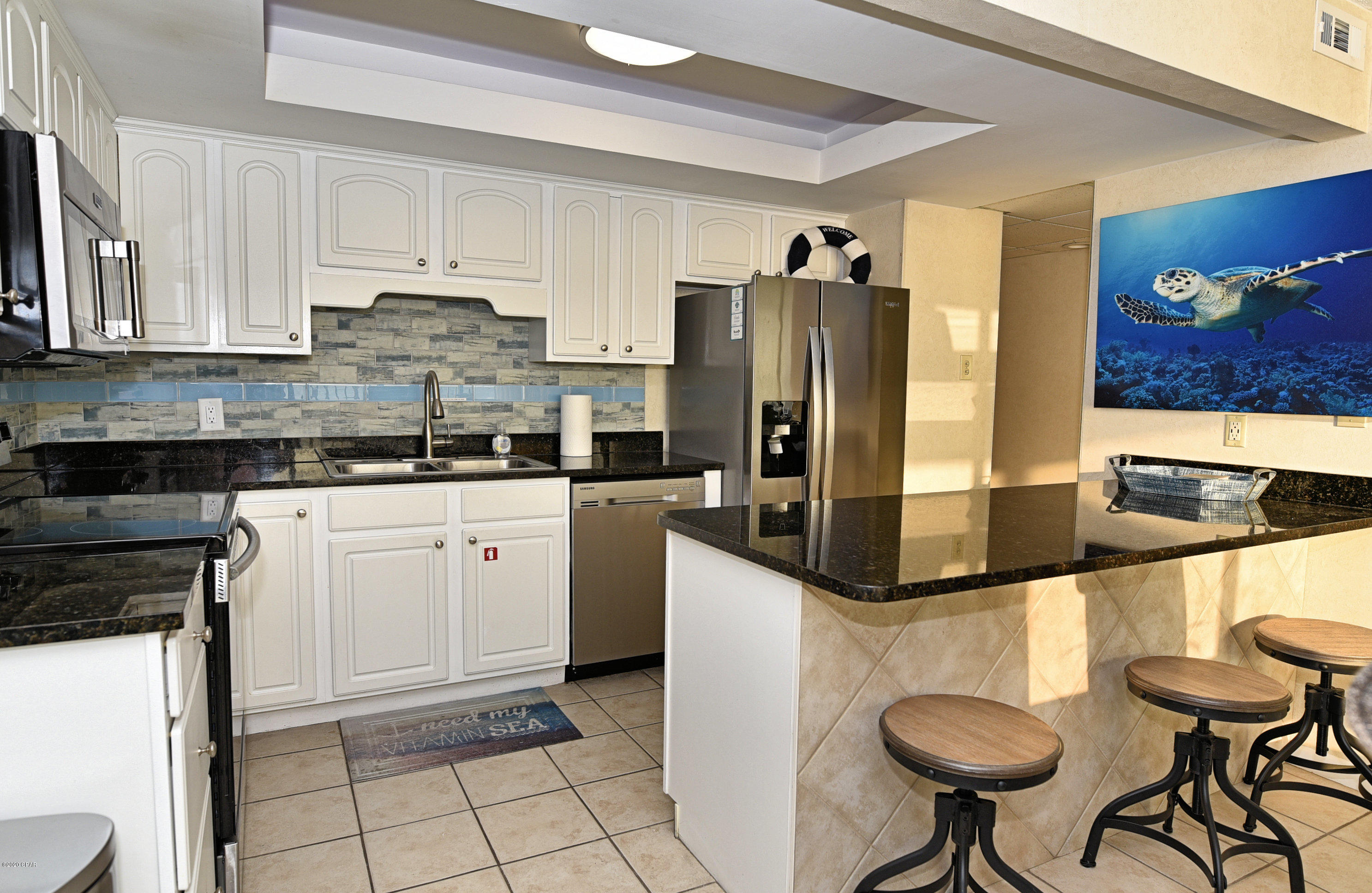 Leeward/Windward Condo - Residential