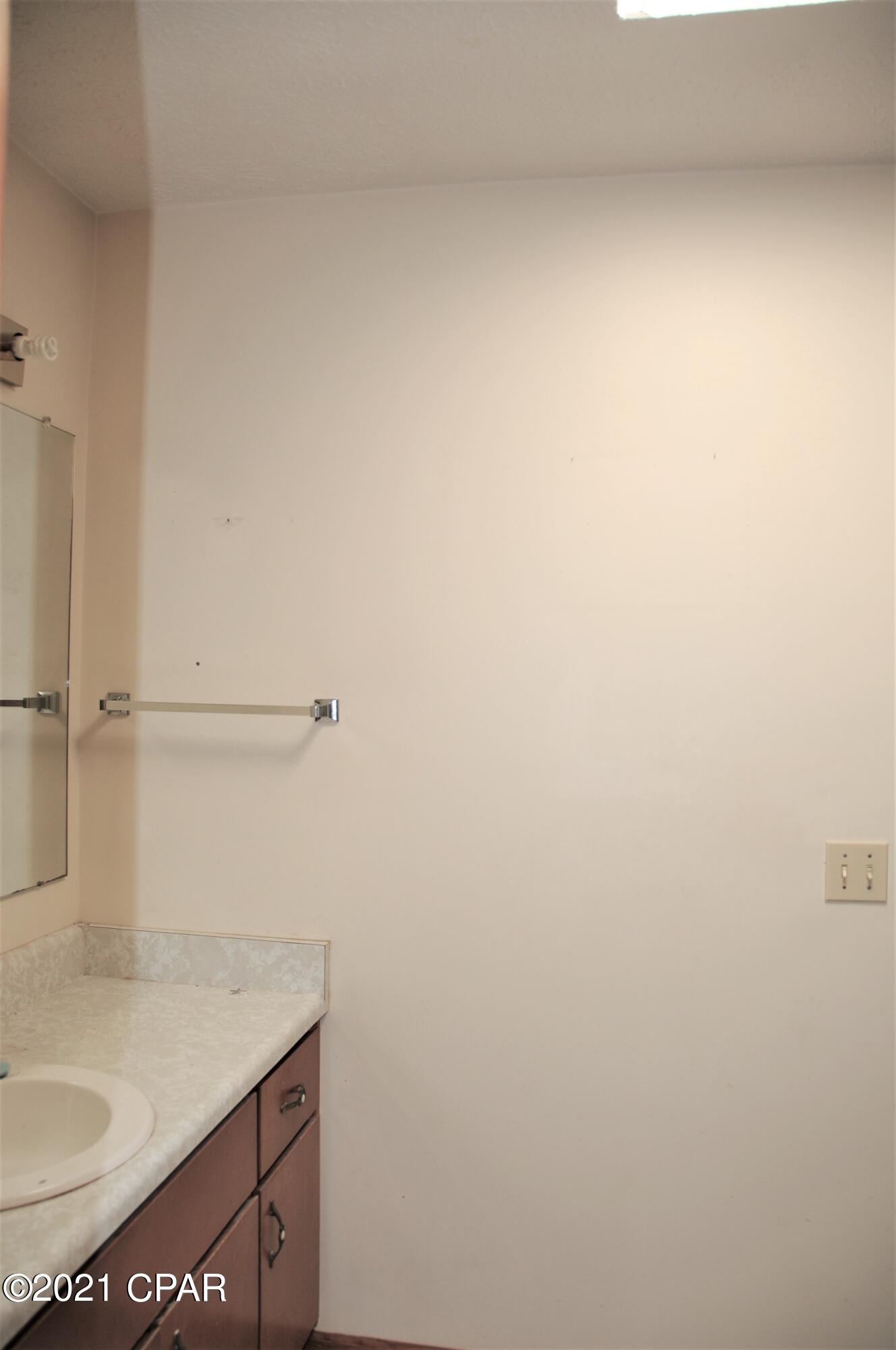 Shadow Bay Unt 3 & 4 - Residential