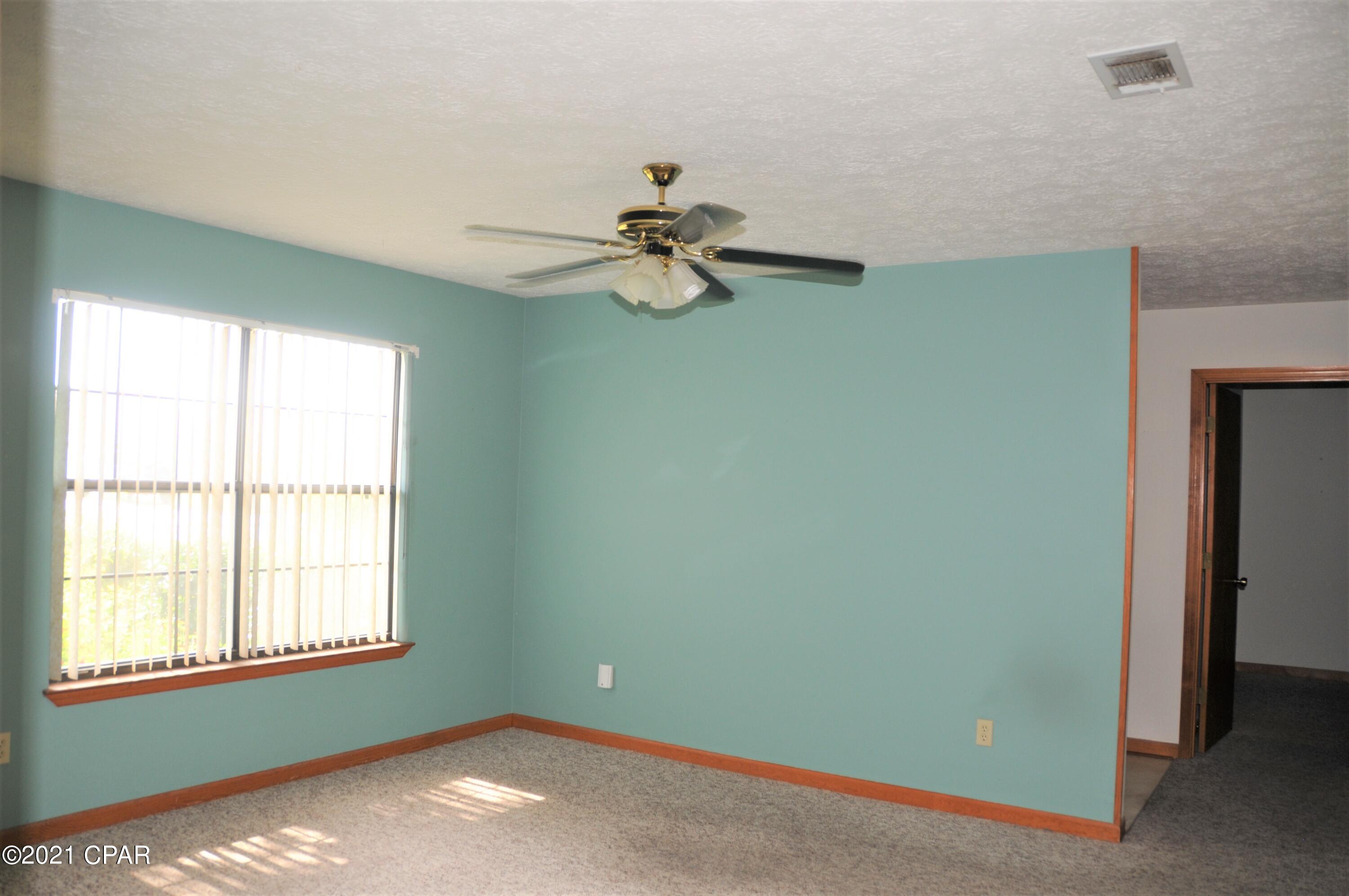 Shadow Bay Unt 3 & 4 - Residential