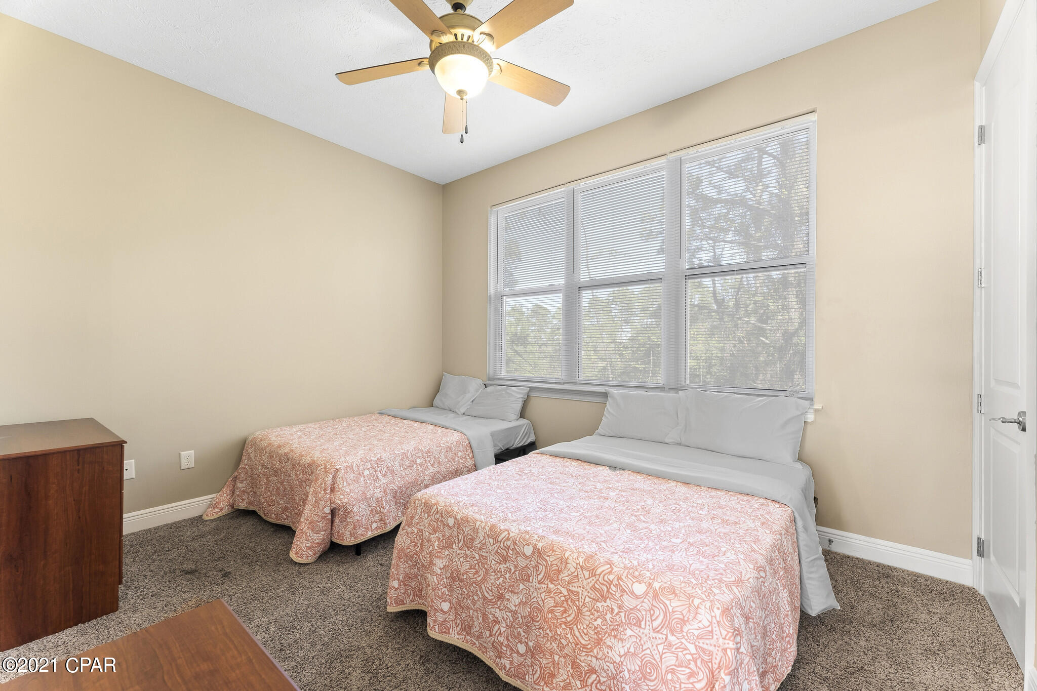 Long Beach 3rd - Residential