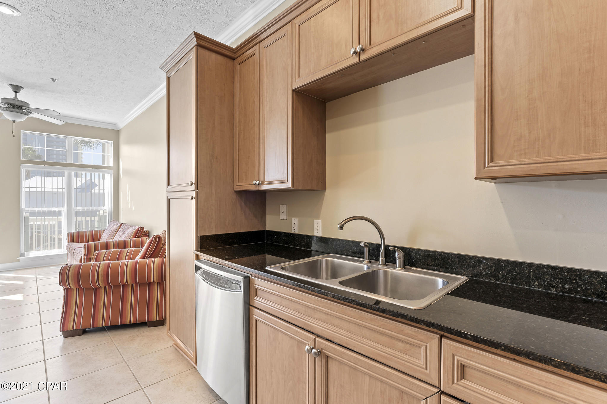 Long Beach 3rd - Residential