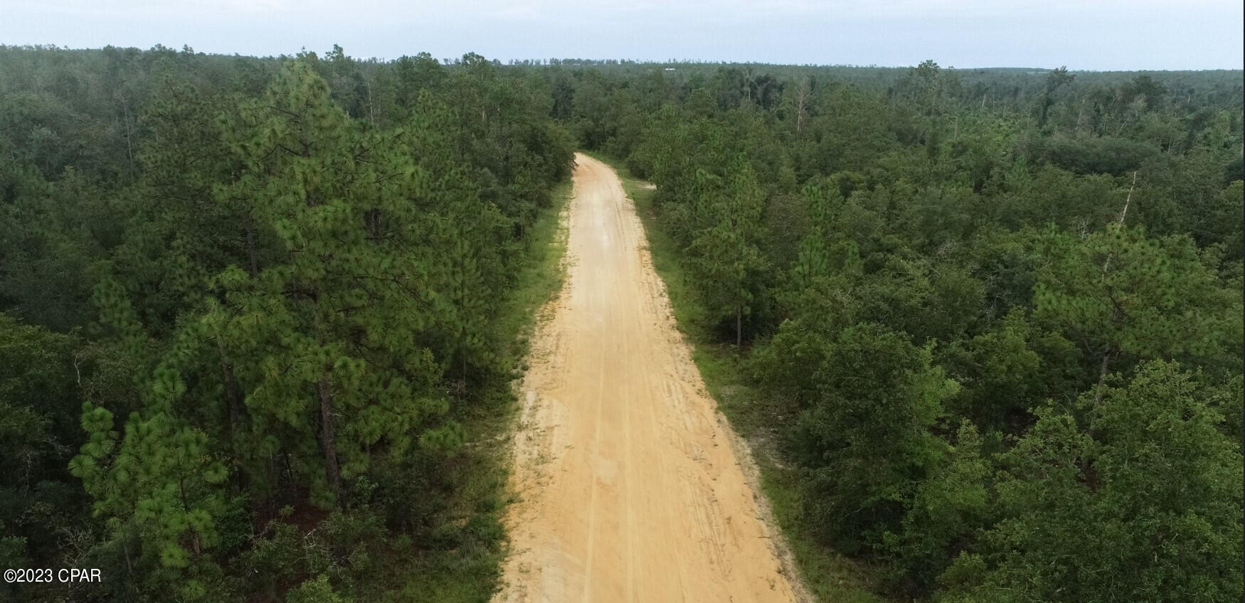 Compass Lake In The Hills - Land