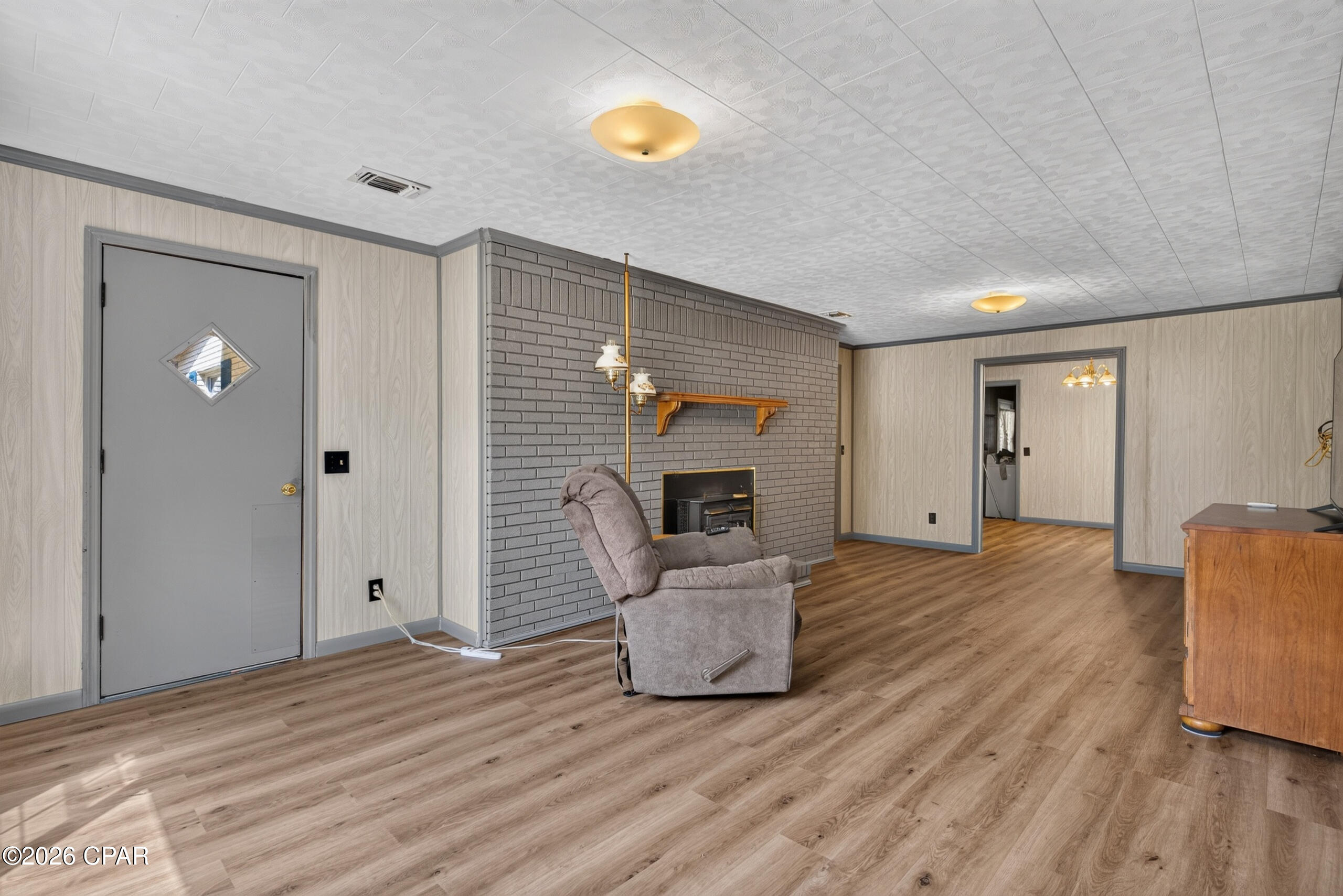 2722 Pioneer Road