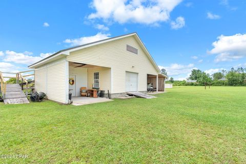 A home in Wewahitchka