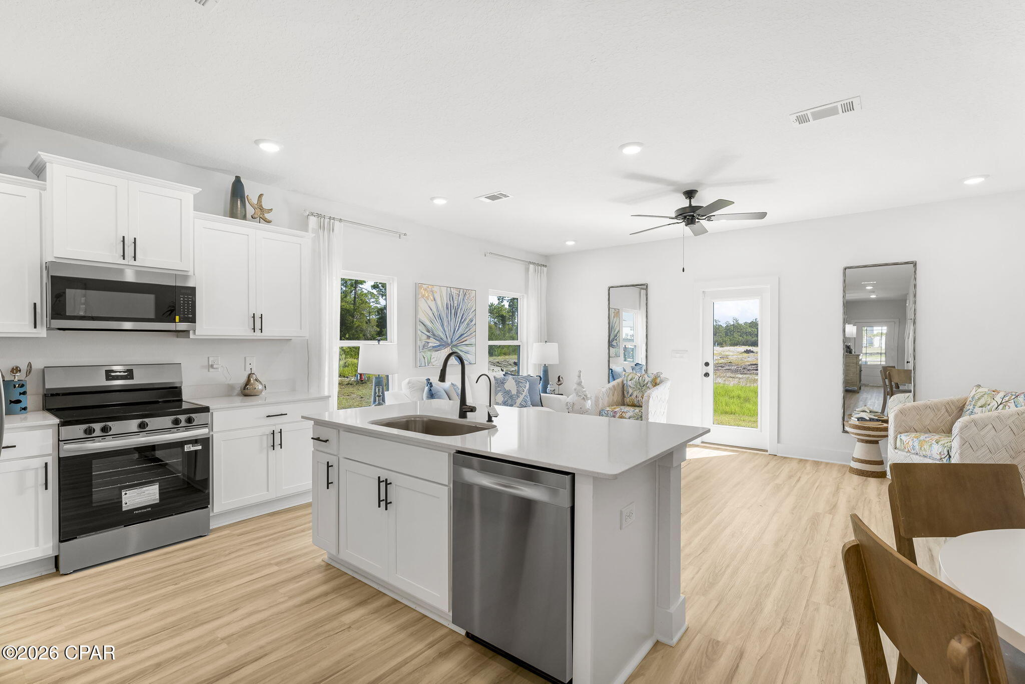 Colonial Landing - Residential