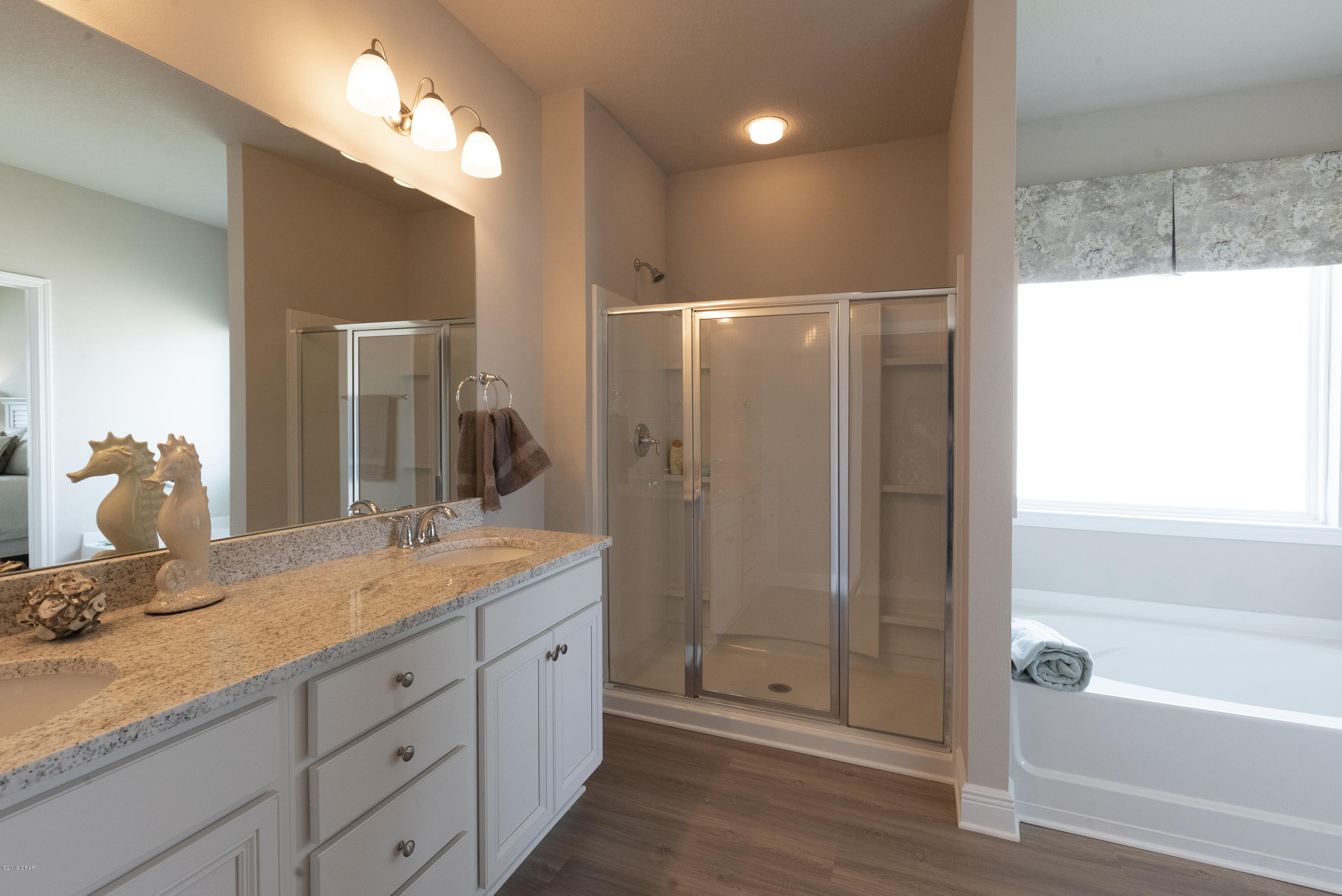 Emerald Cove Villas - Residential