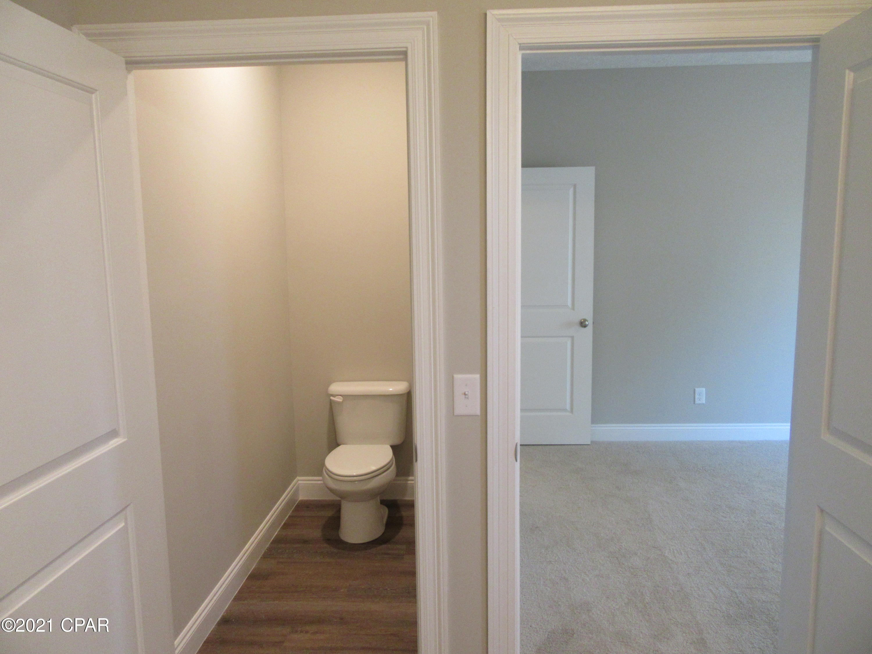 [No Recorded Subdiv] - Residential Lease