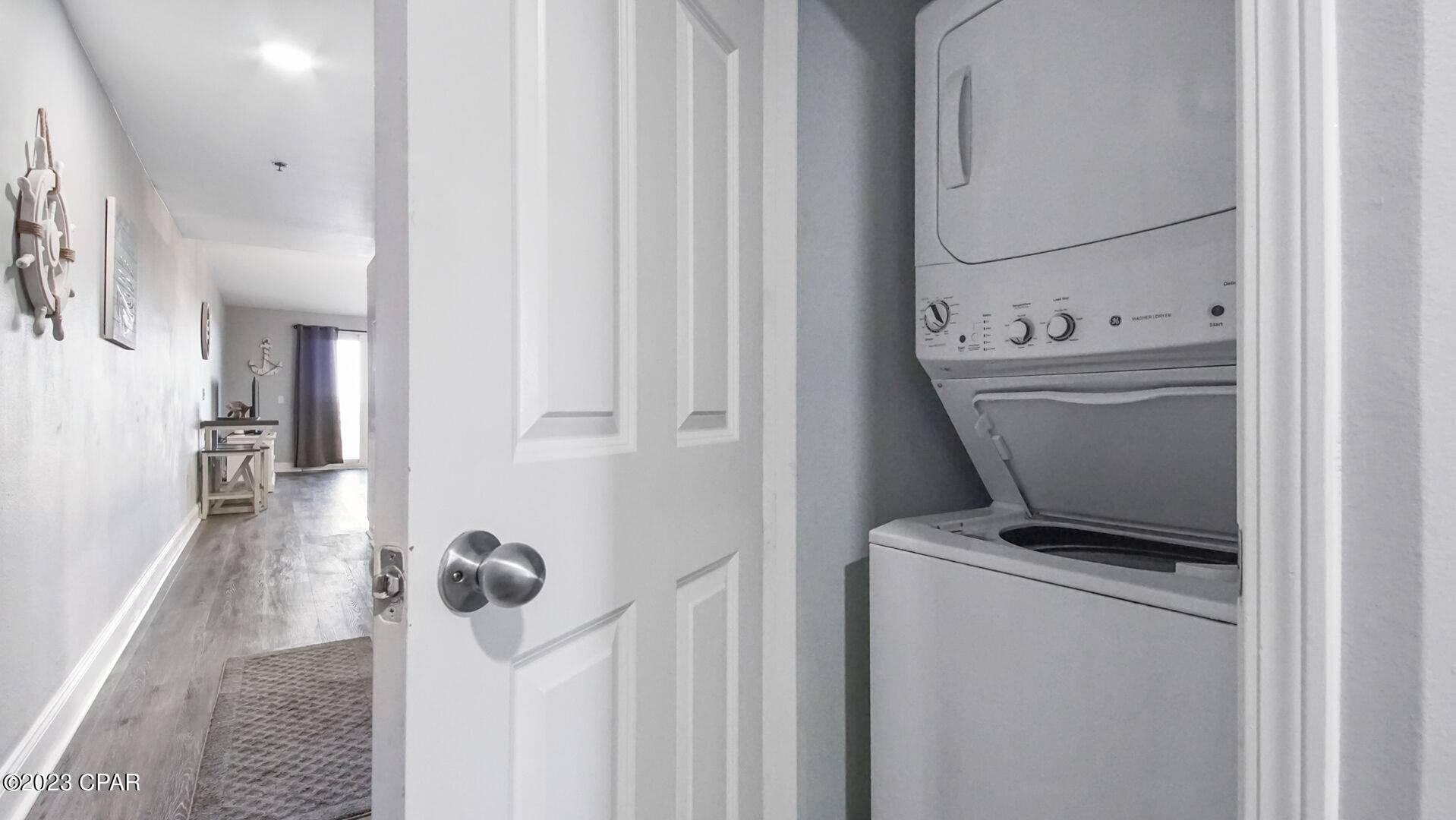 Laketown Wharf - Residential