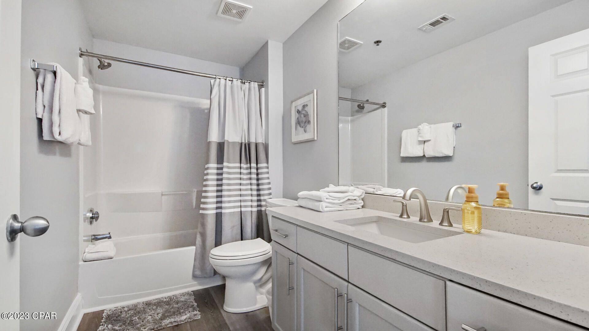 Laketown Wharf - Residential