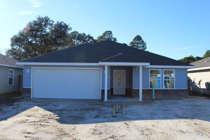 NEW CONSTRUCTION, This home is a must see and priced right, with 3 bedrooms & 2 bathrooms. Home features stainless appliances, tile flooring, custom cabinets, and a great landscaping plan. This is a new community in Callaway consisting of 18 single family homes. Call today for details.