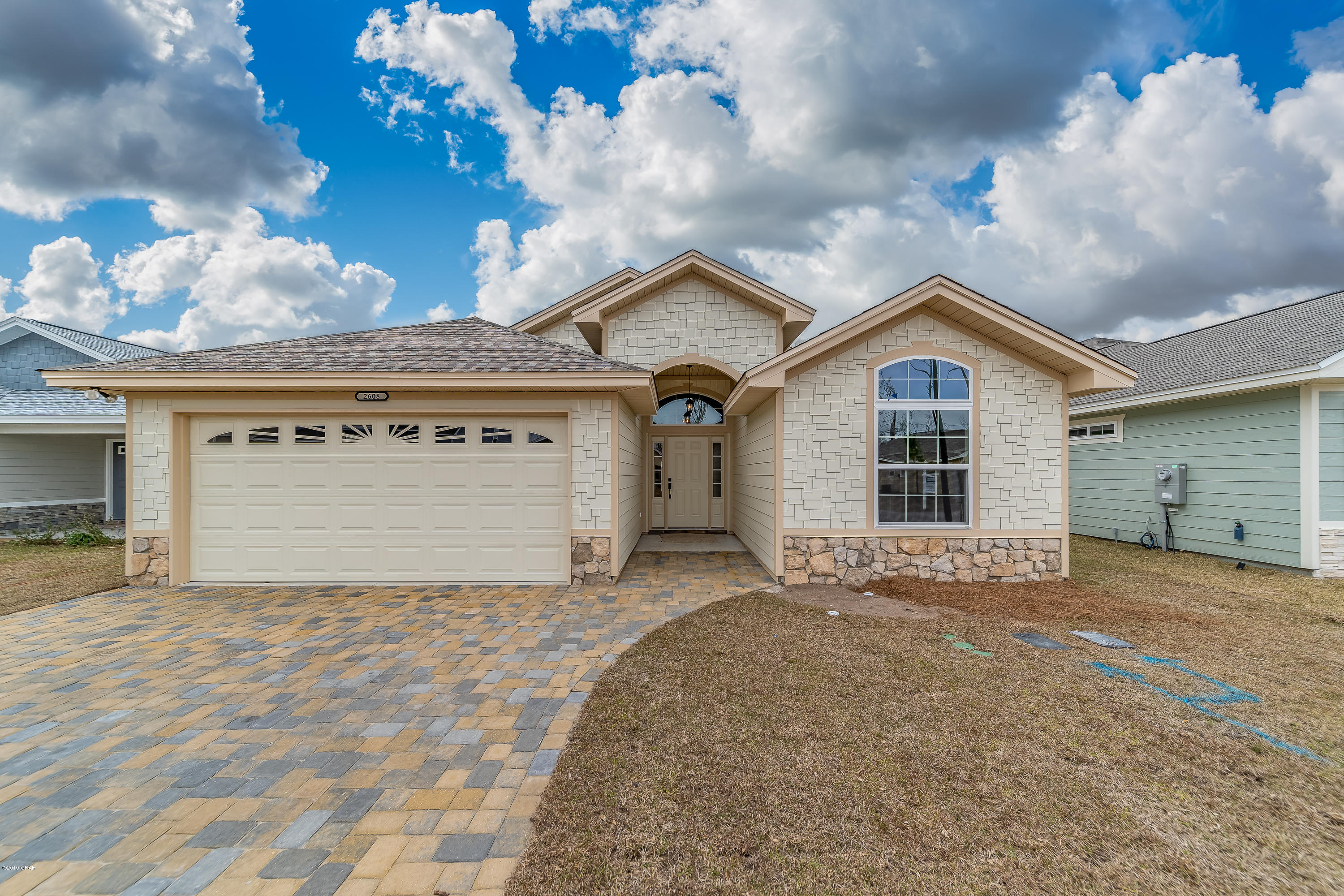 Ashlee Manor - Residential