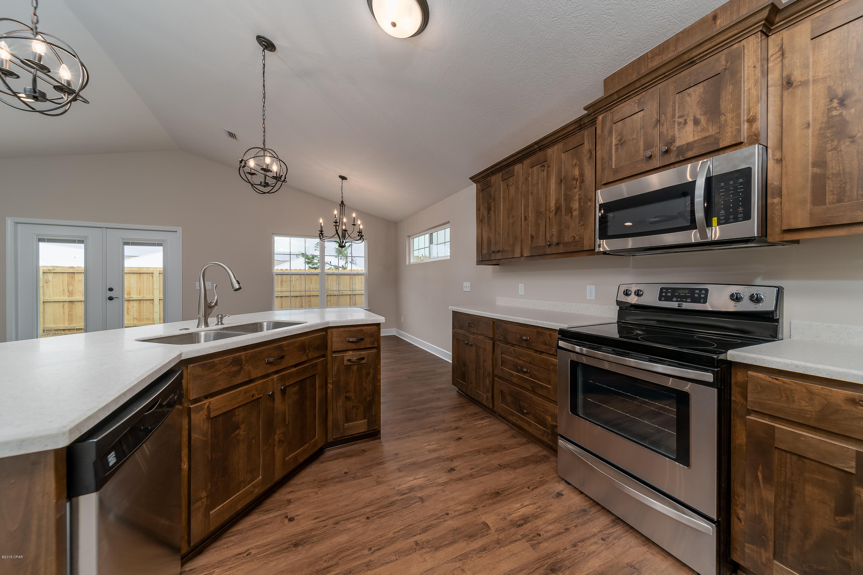 Ashlee Manor - Residential