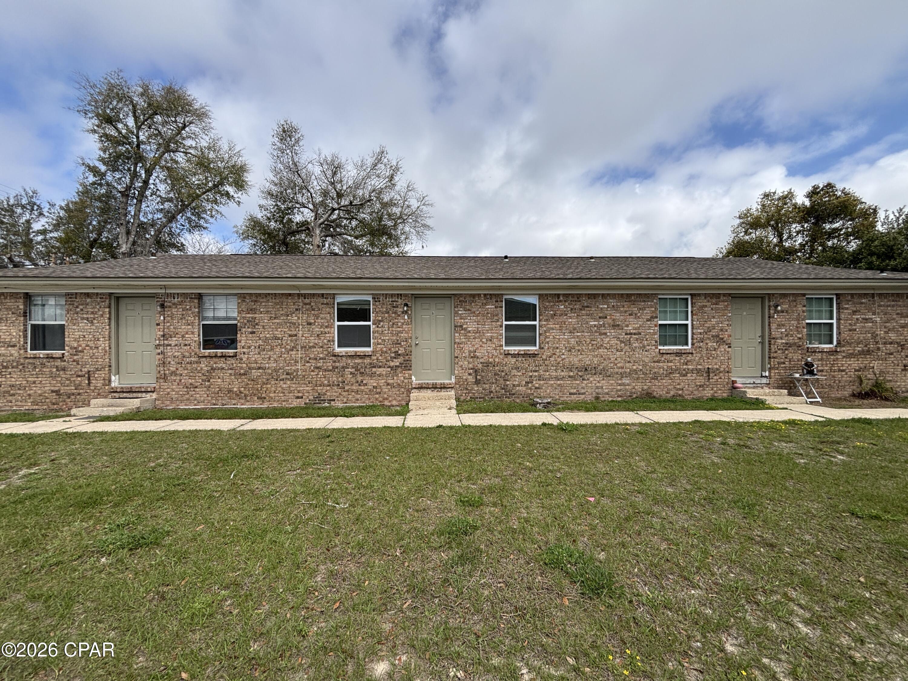 [No Recorded Subdiv] - Residential Lease